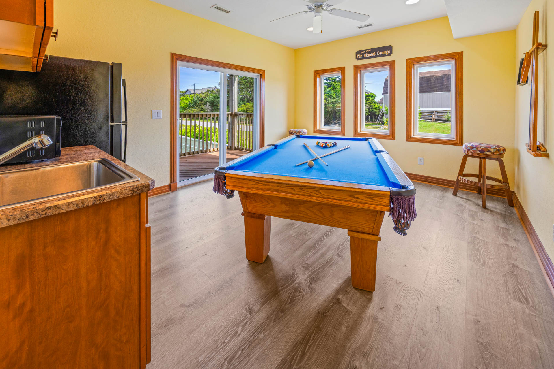 Surf Or Sound Realty 877 The People Sanctuary Game Room 1