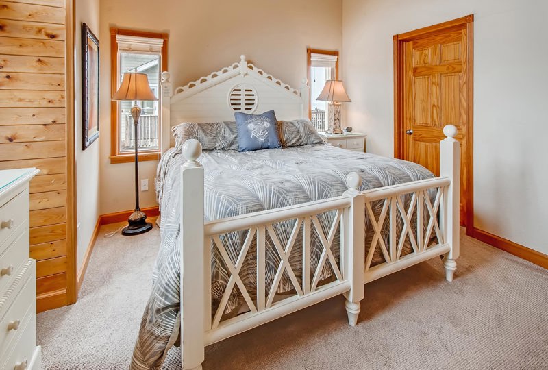 Flip Floppin' 901 Surf or Sound