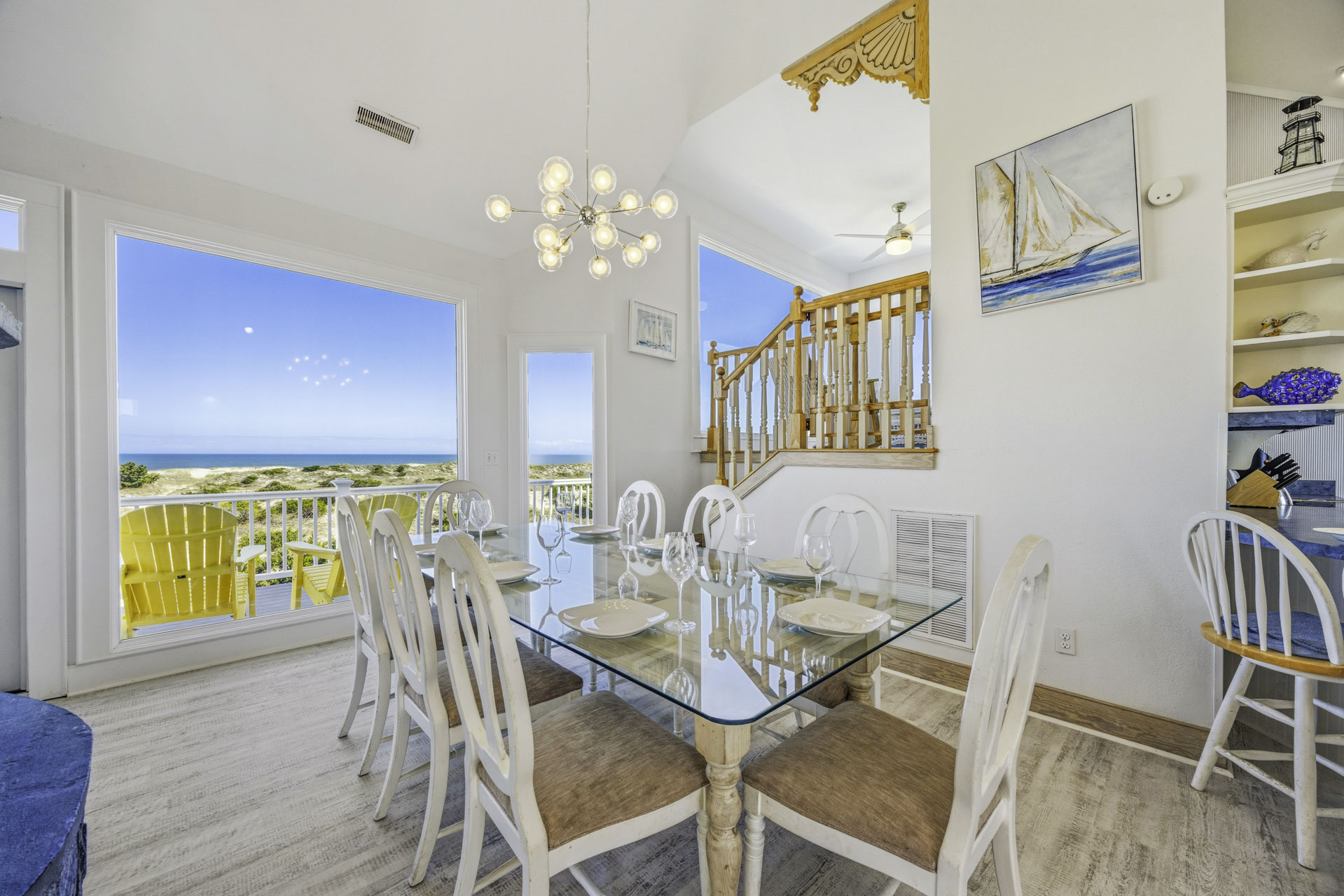 Surf Or Sound Realty 1040 Dolphins Watch Dining Area 3