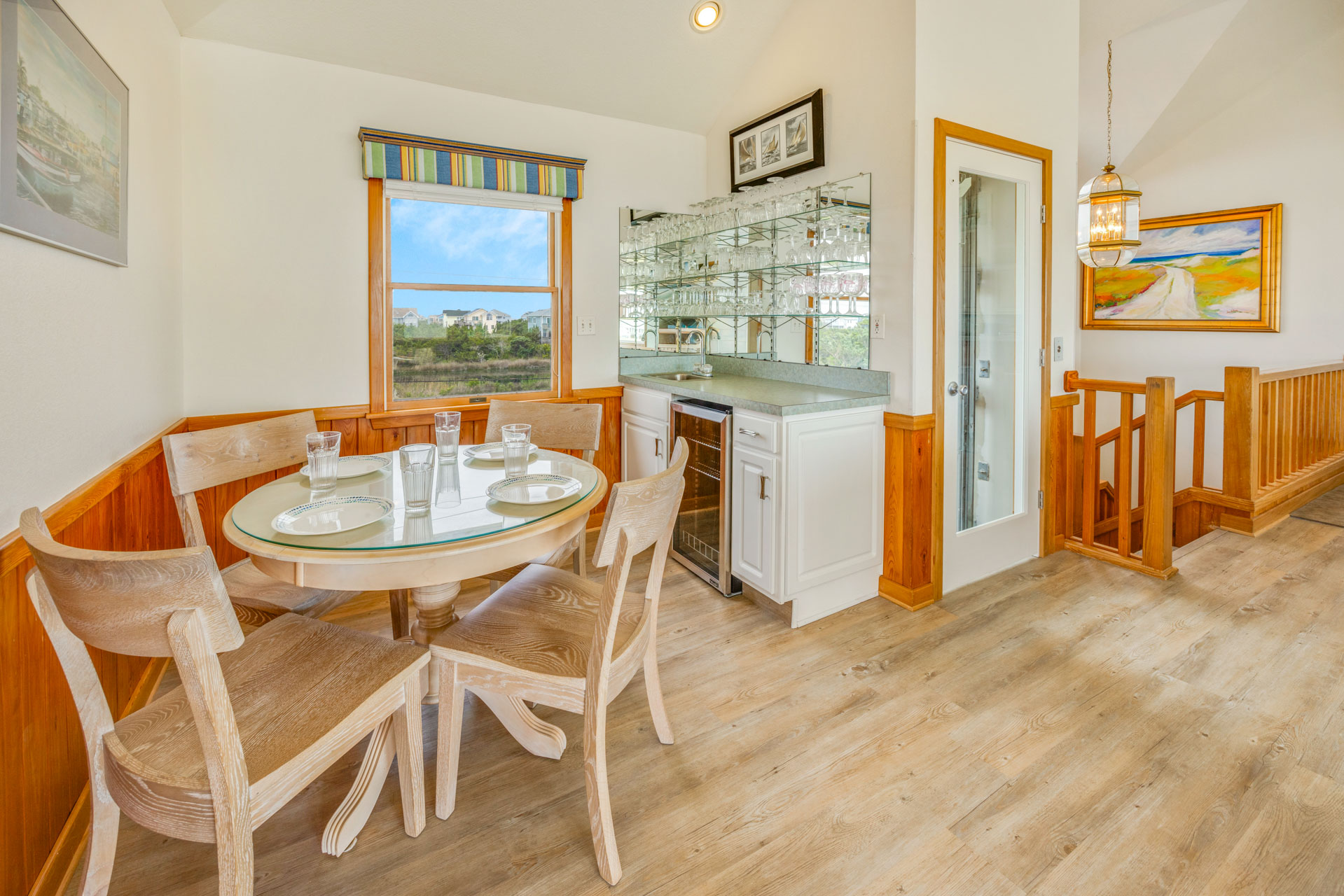 Surf Or Sound Realty 1194 Carolina Girl Dining Area 1