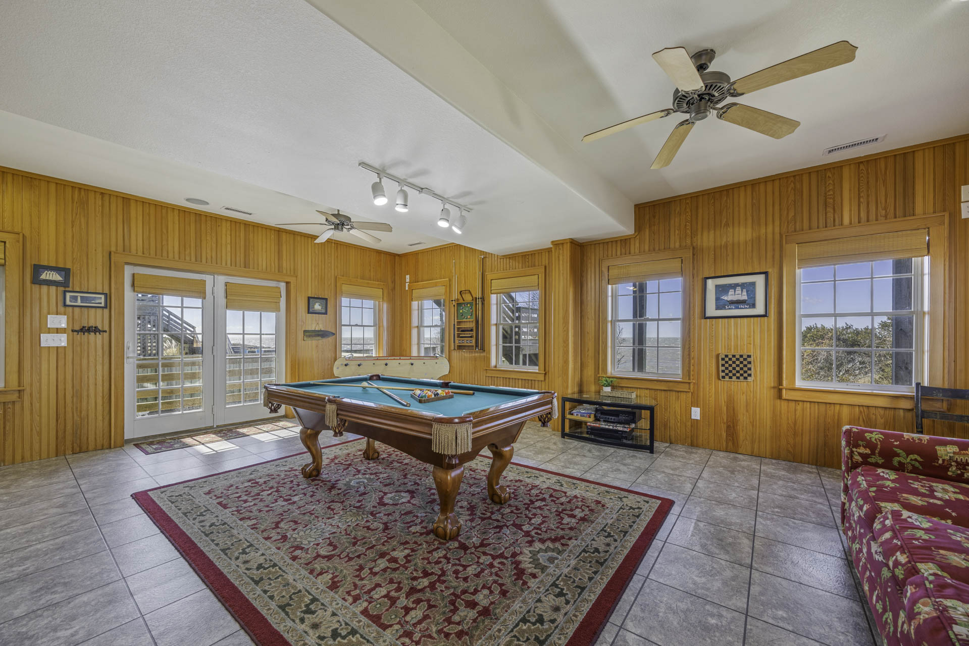 Surf Or Sound Realty 622 Sea Lady II Game Room 3