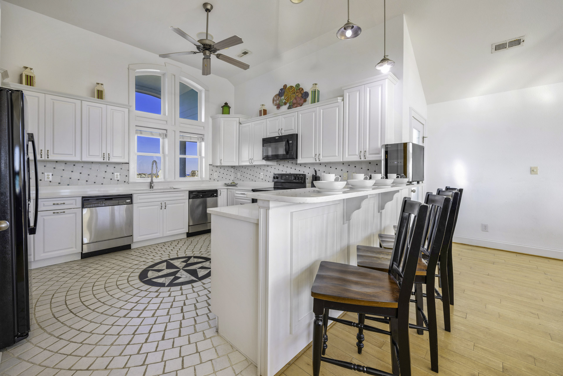 Surf Or Sound Realty 534 Peaceful Retreat Kitchen 1