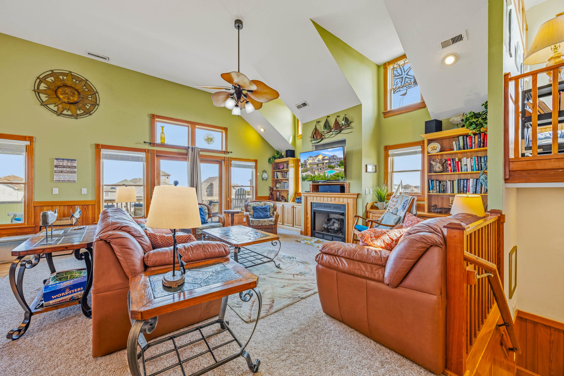 Surf Or Sound Realty 460 Freebird Great Room 4