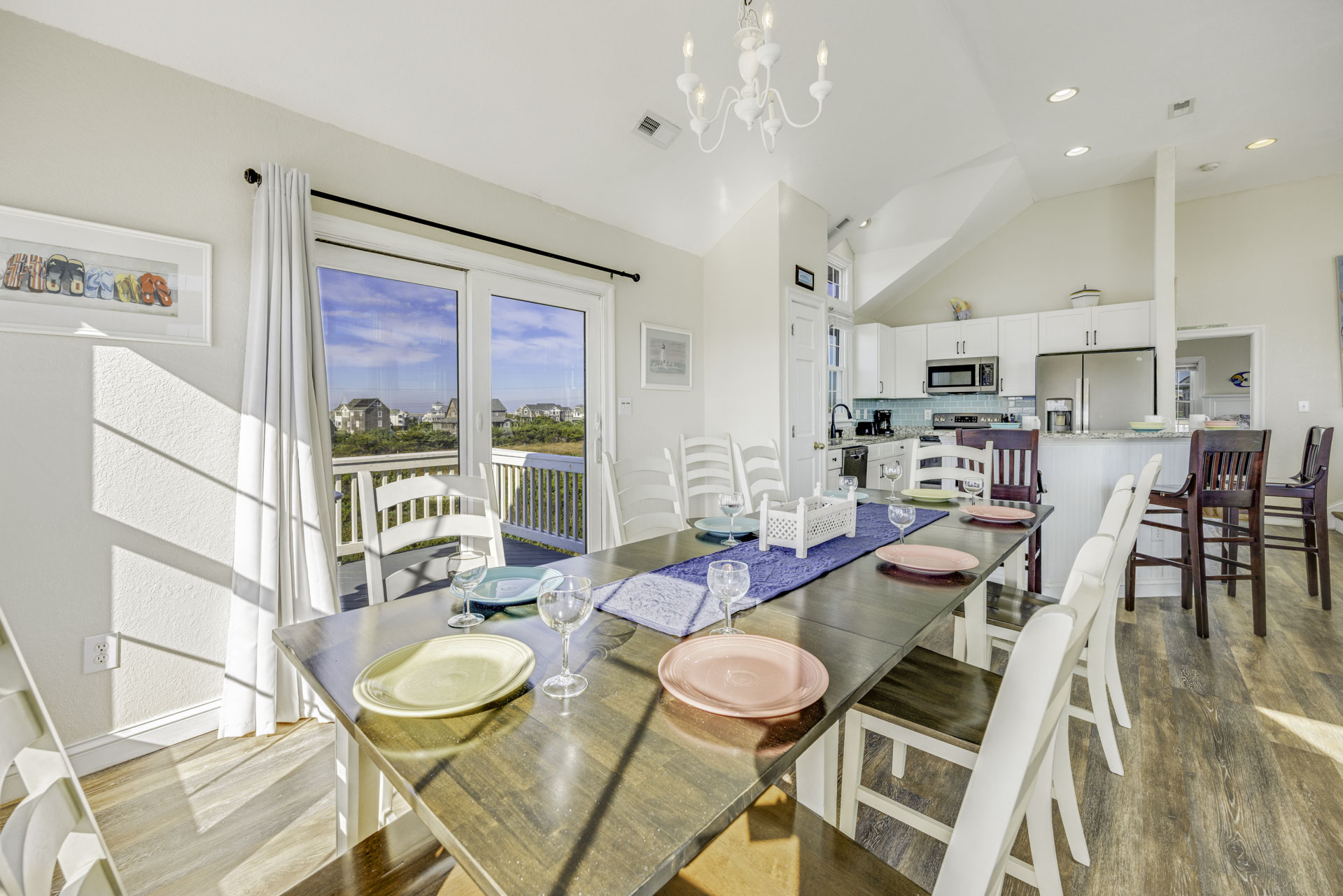 Surf Or Sound Realty 584 Skipper's Gig Dining Area 2