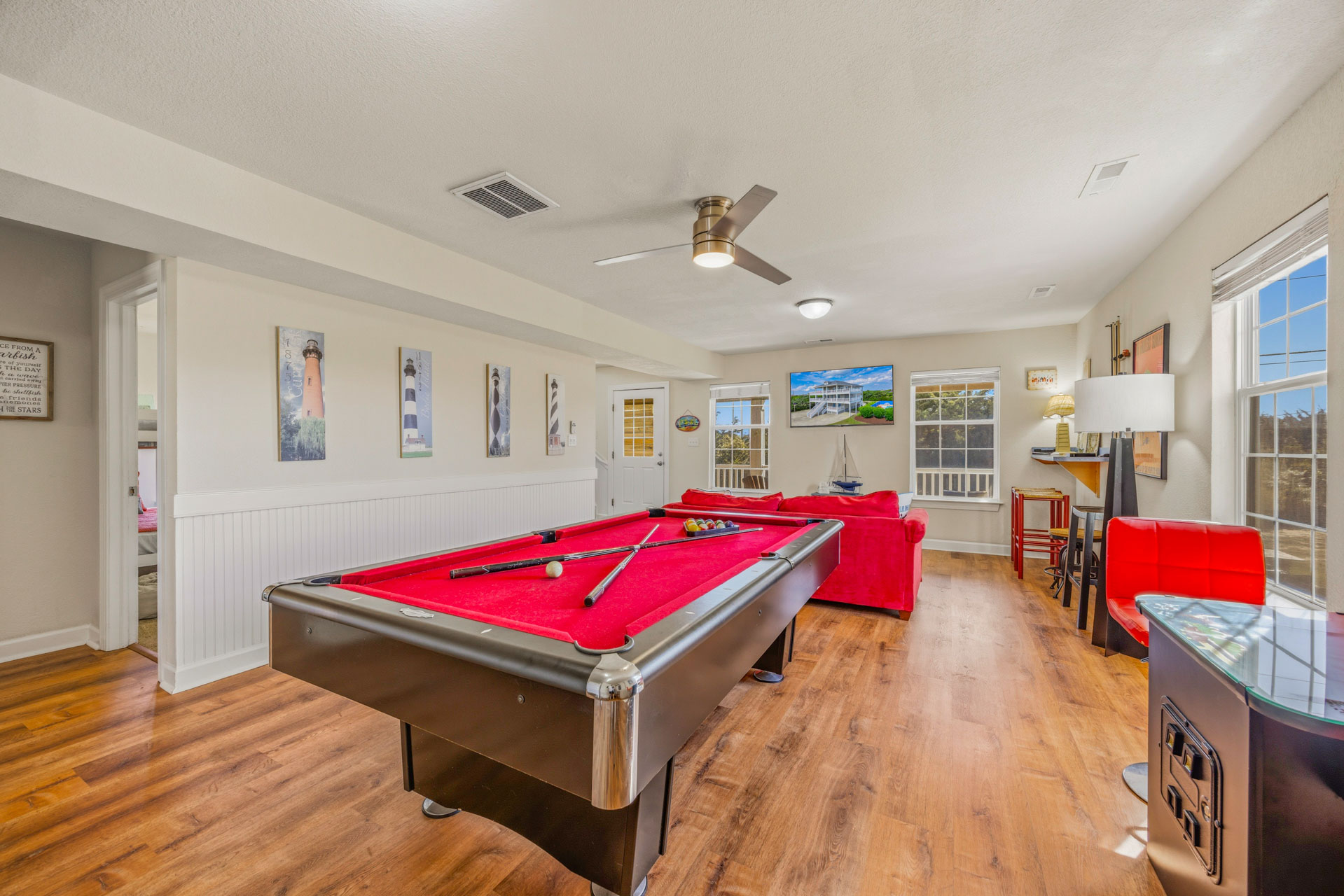 Surf Or Sound Realty 823 Sounds Good 2 Me Game Room 5