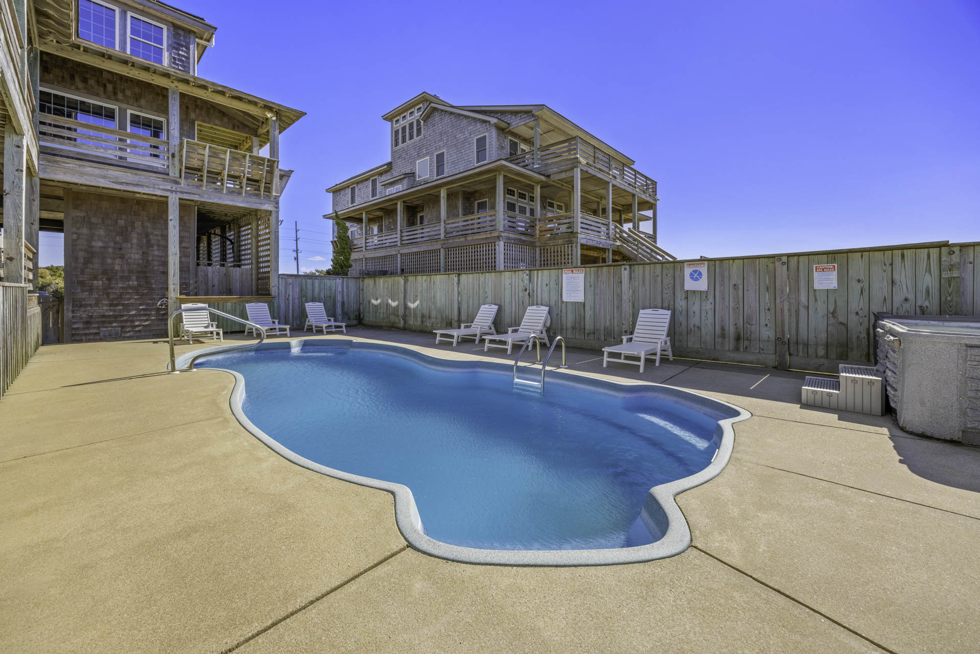 Surf Or Sound Realty 622 Sea Lady II Pool Area 3