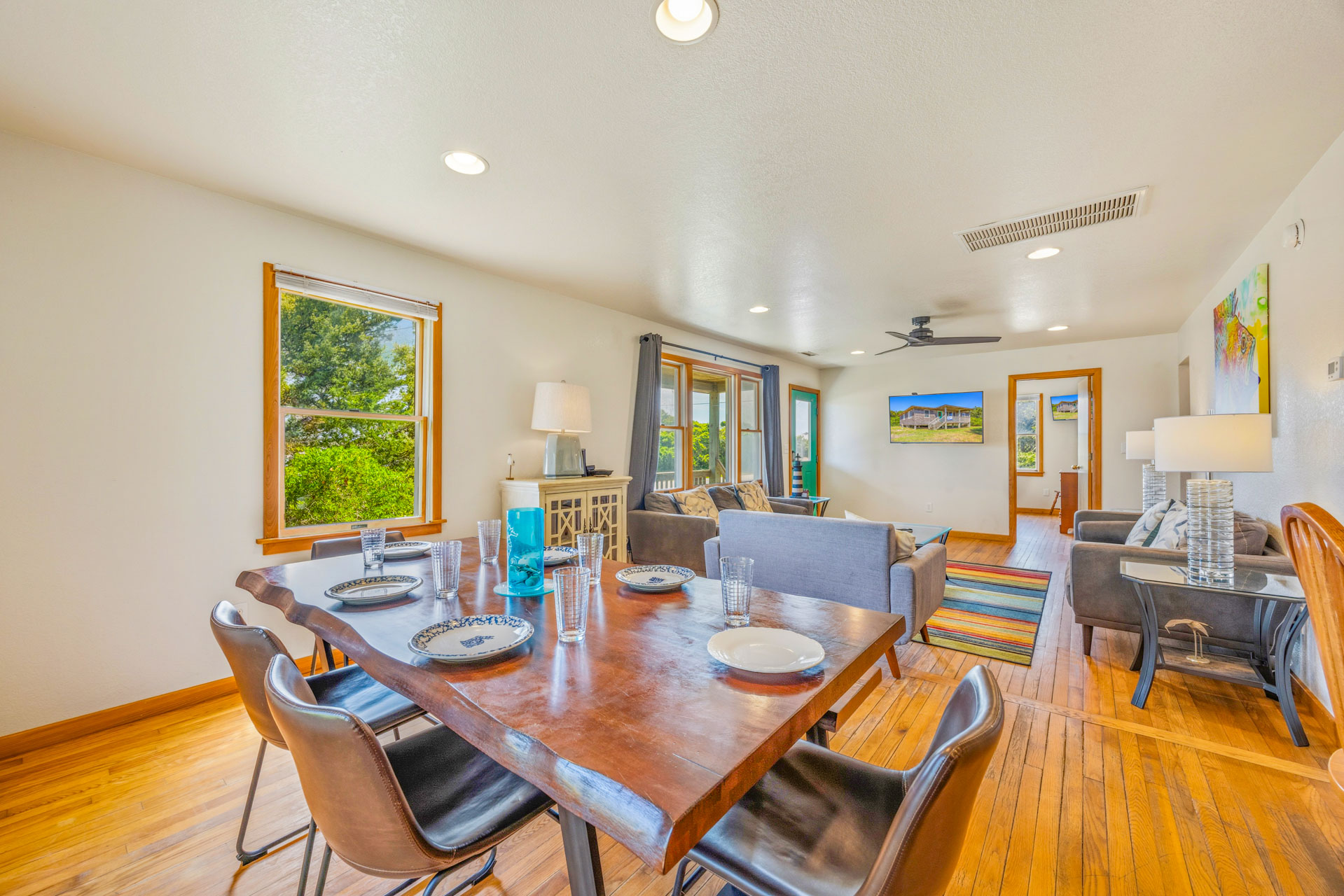 Surf Or Sound Realty 171 Boreas Dining Area 3
