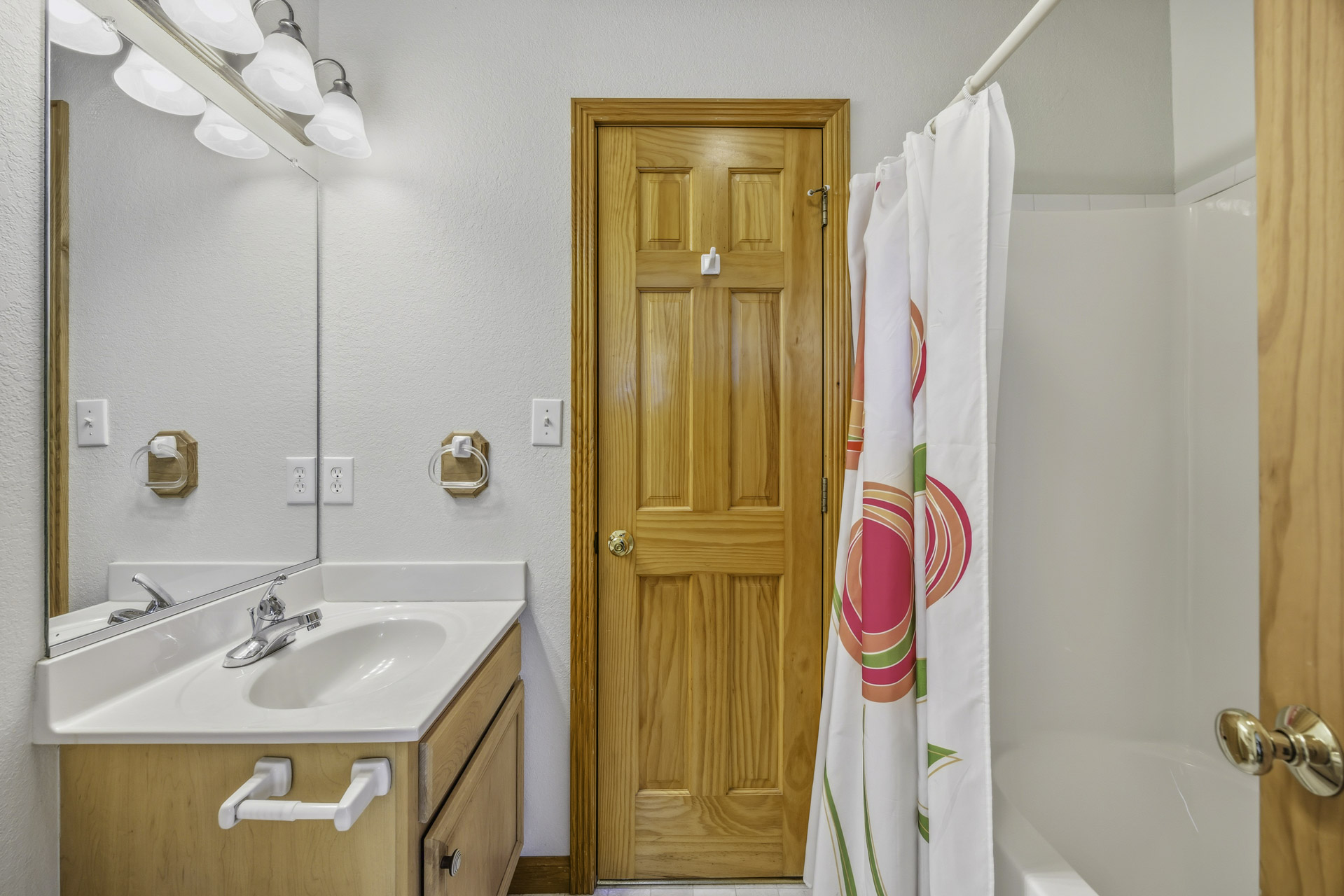 Surf Or Sound Realty 201 Blue Waves Bedroom 4 2