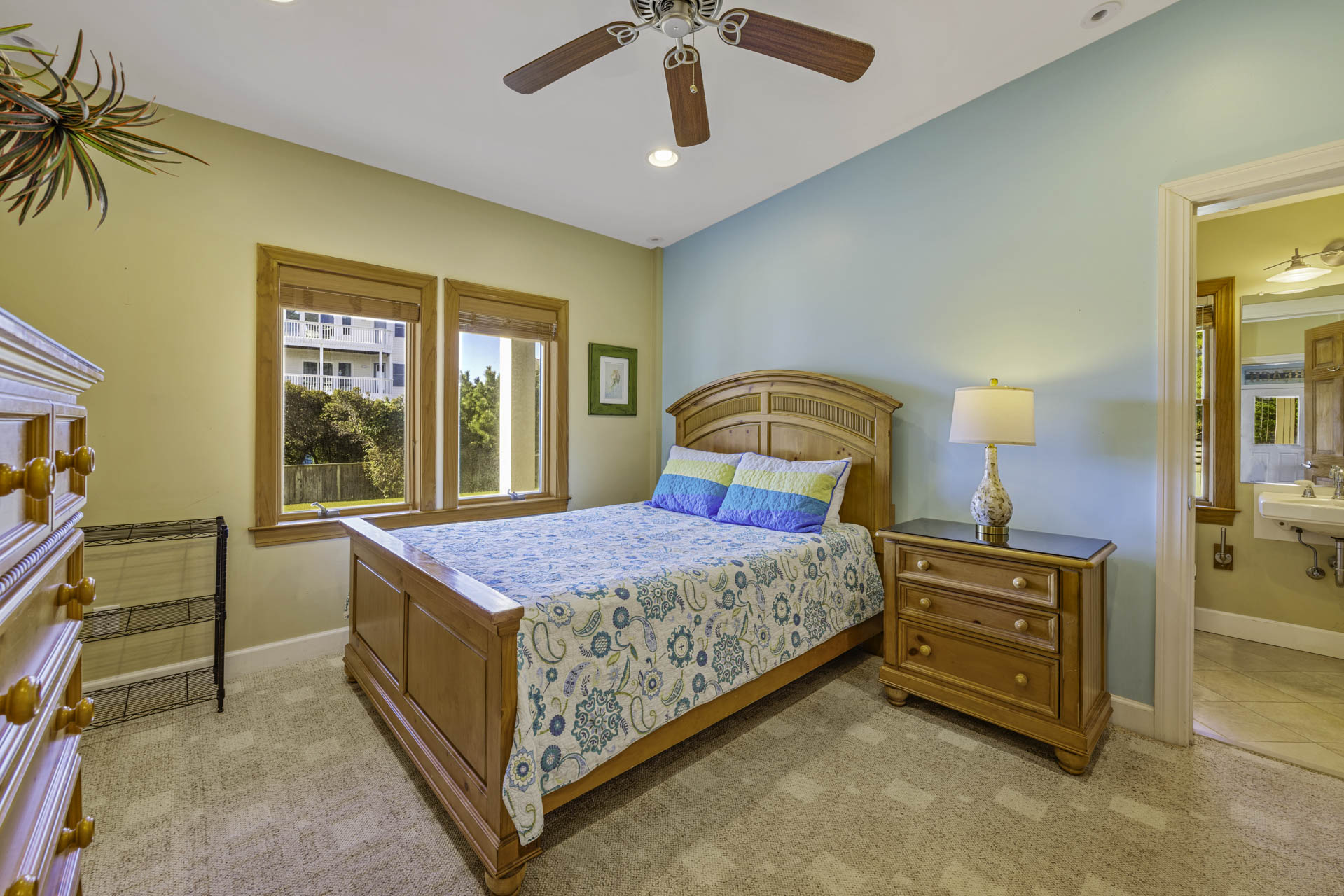 Surf Or Sound Realty 679 Sea Glass Bedroom 8 1