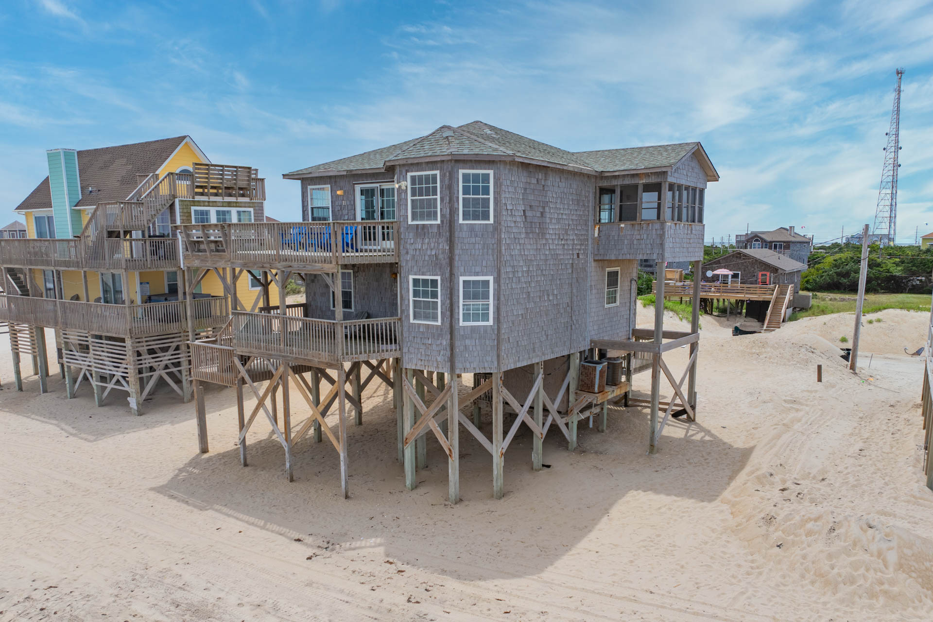 Surf Or Sound Realty 136 The Islander Exterior 4