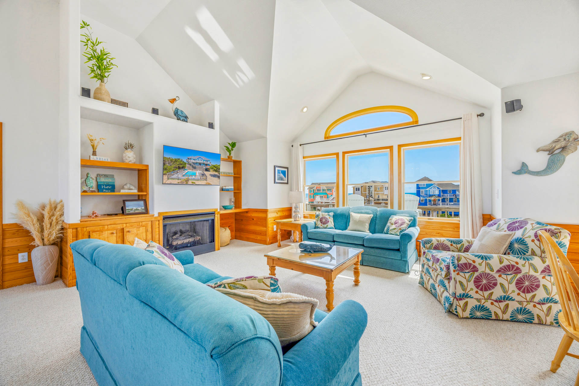 Surf Or Sound Realty 1095 Soggy Dollar Great Room 4