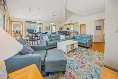 Surf Or Sound Realty 1028 Southern Exposure Great Room 2