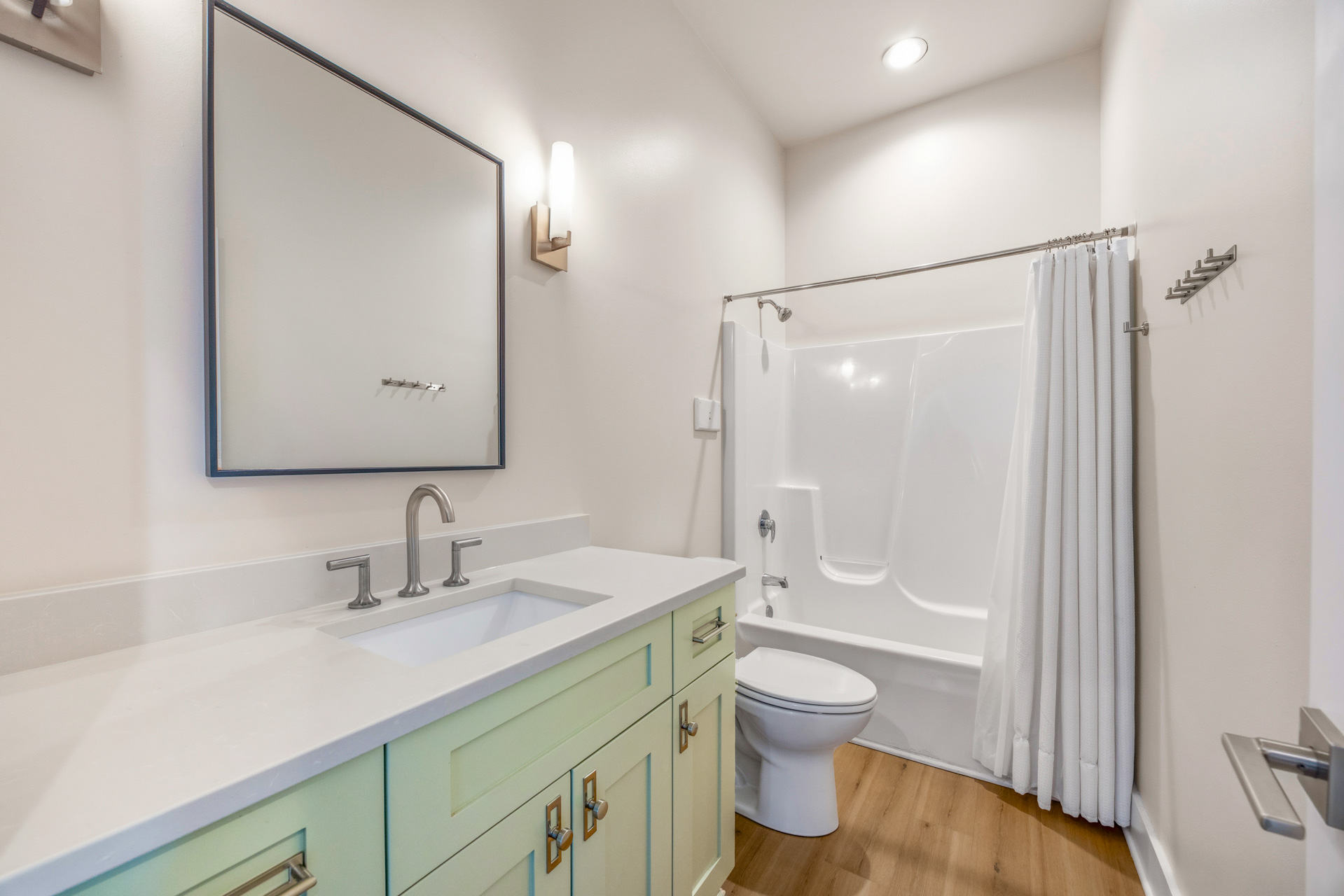 Surf Or Sound Realty 652 Castlemere Bedroom 6 3