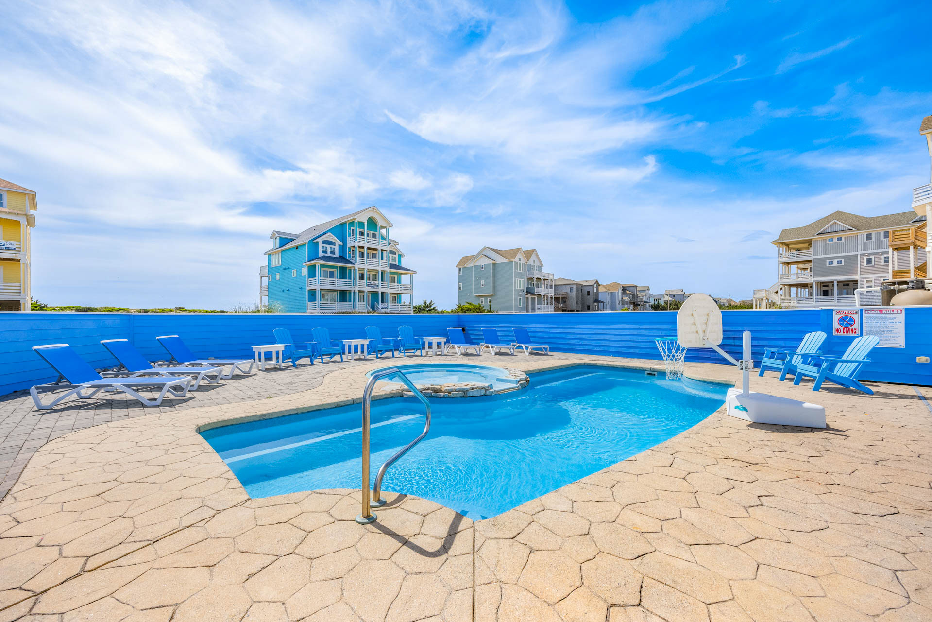 Surf Or Sound Realty 564 High Seas Pool Area 4 (1)