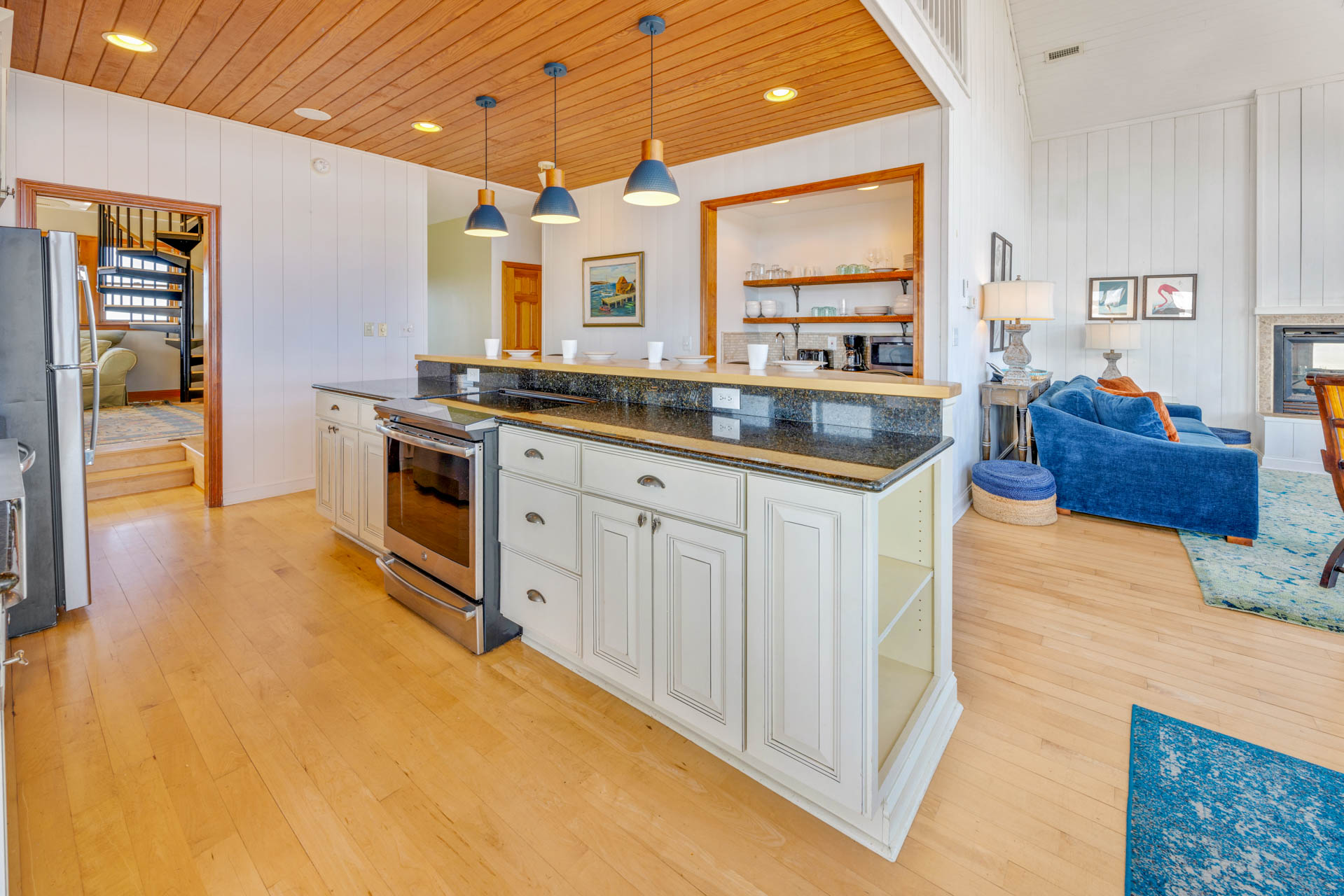 Surf Or Sound Realty 377 Hatteras Moon Kitchen 6