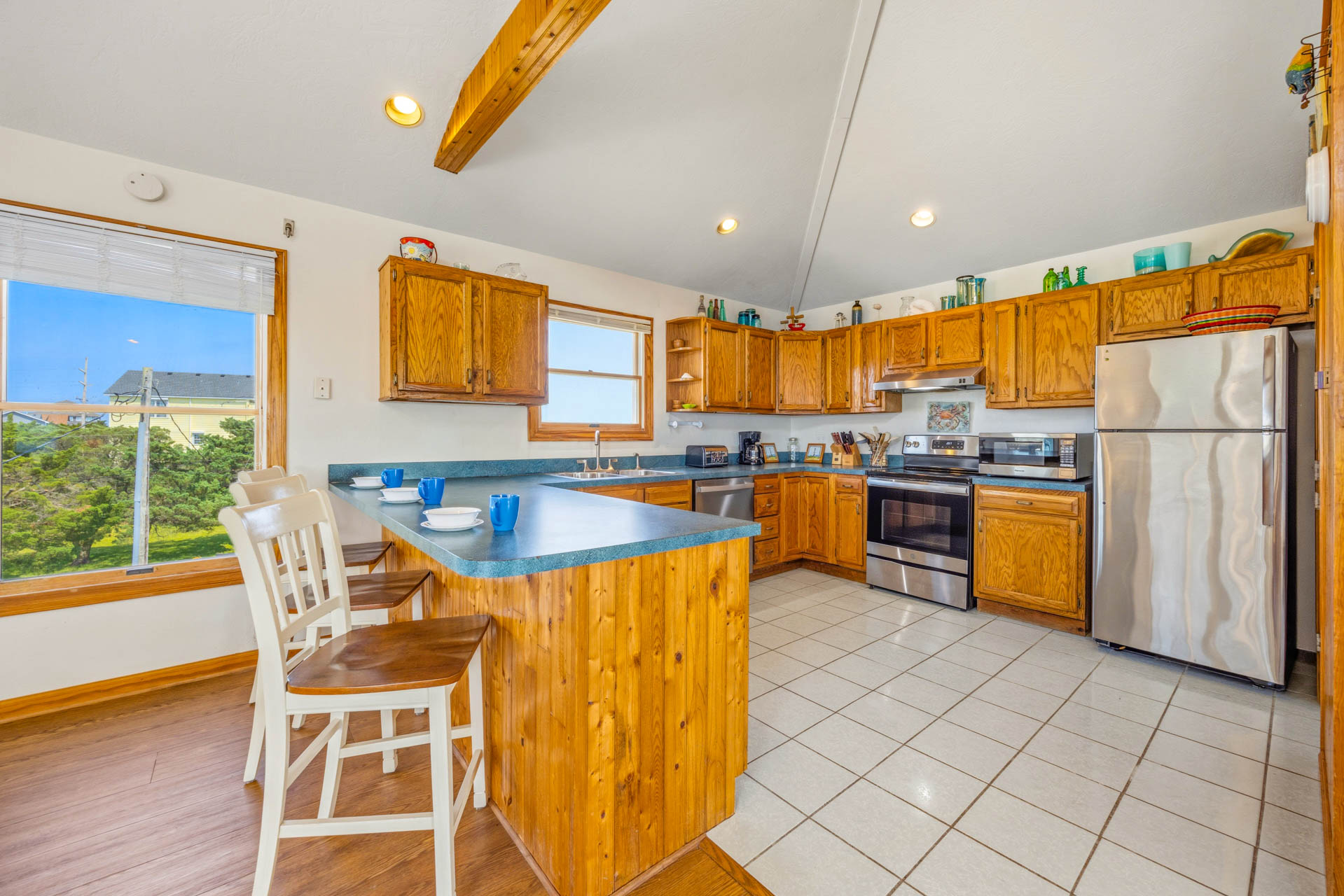 Surf Or Sound Realty 824 Sun Kist Kitchen 2