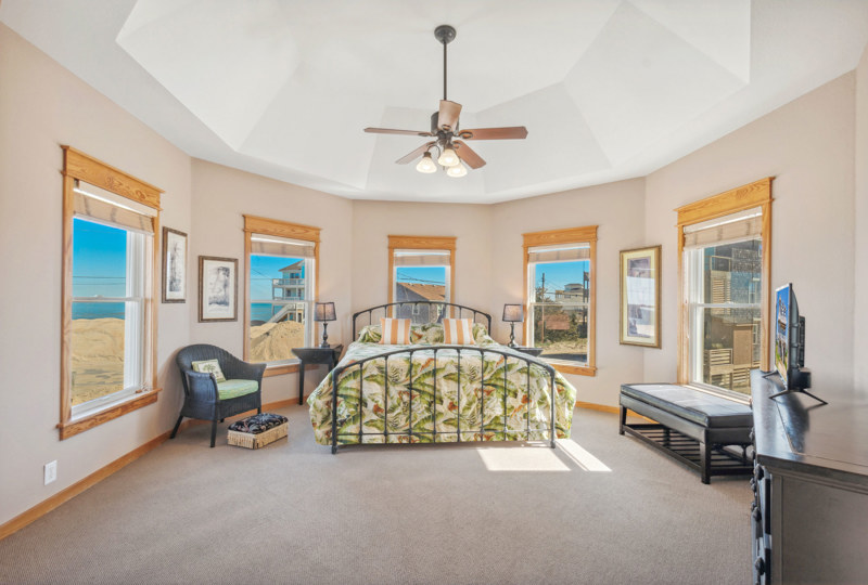 Marooned 893 Surf or Sound