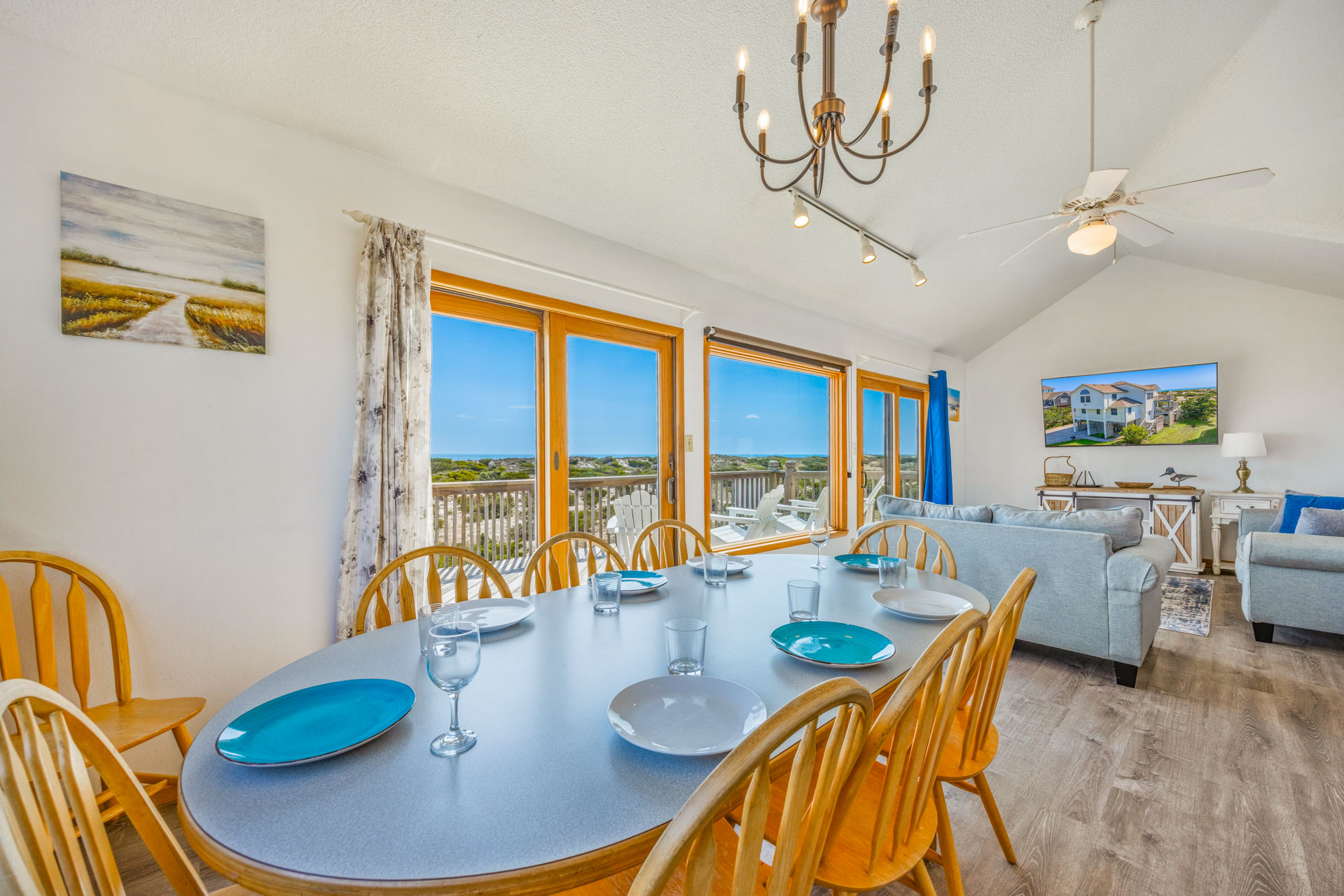 Surf Or Sound Realty 401 Keep Dreamin Dining Area 2