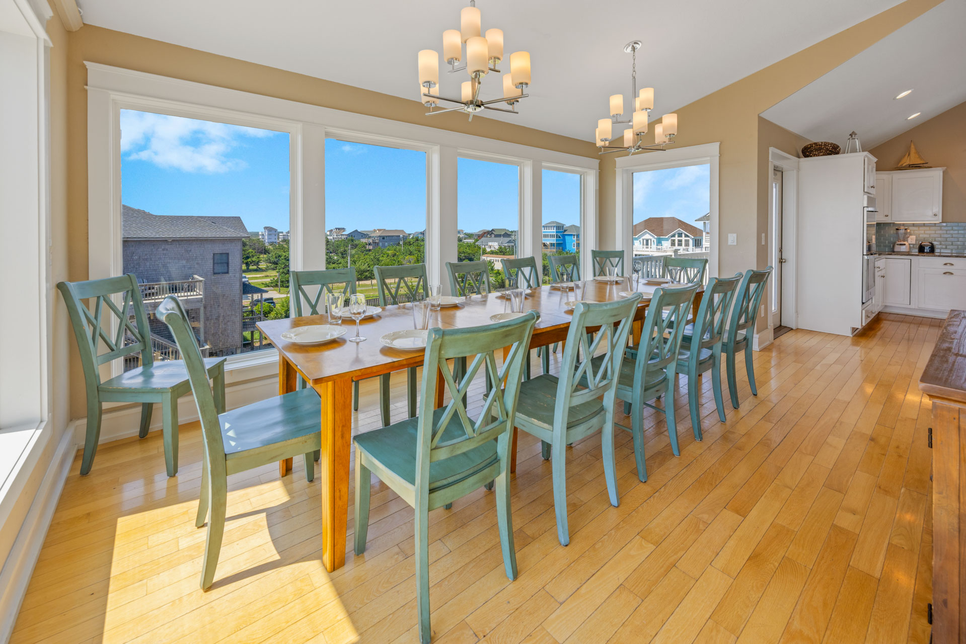 Surf Or Sound Realty 778 Time Out Dining Area 3
