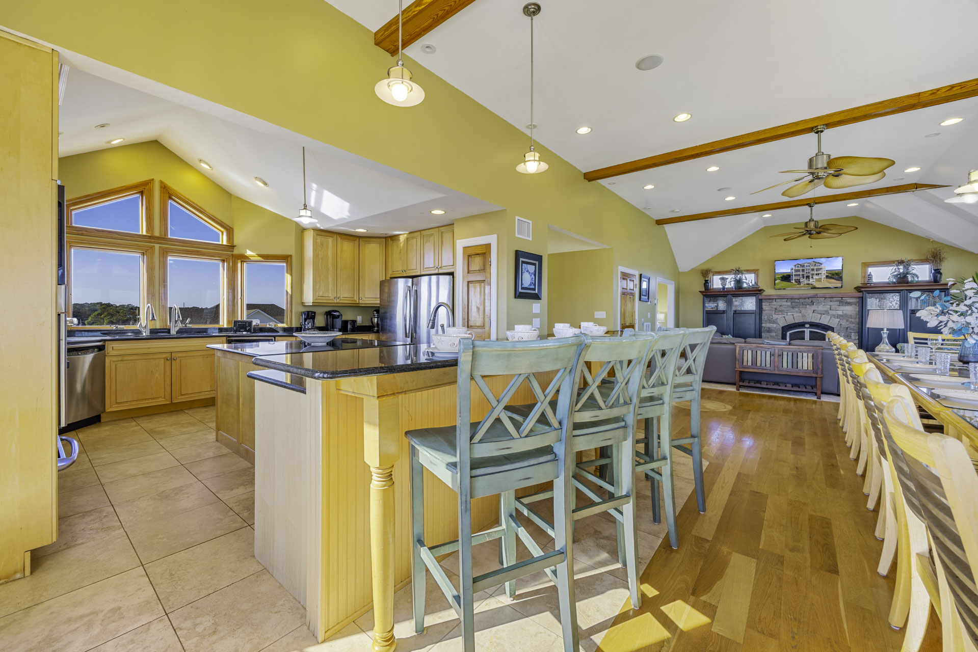 Surf Or Sound Realty 679 Sea Glass Kitchen 1