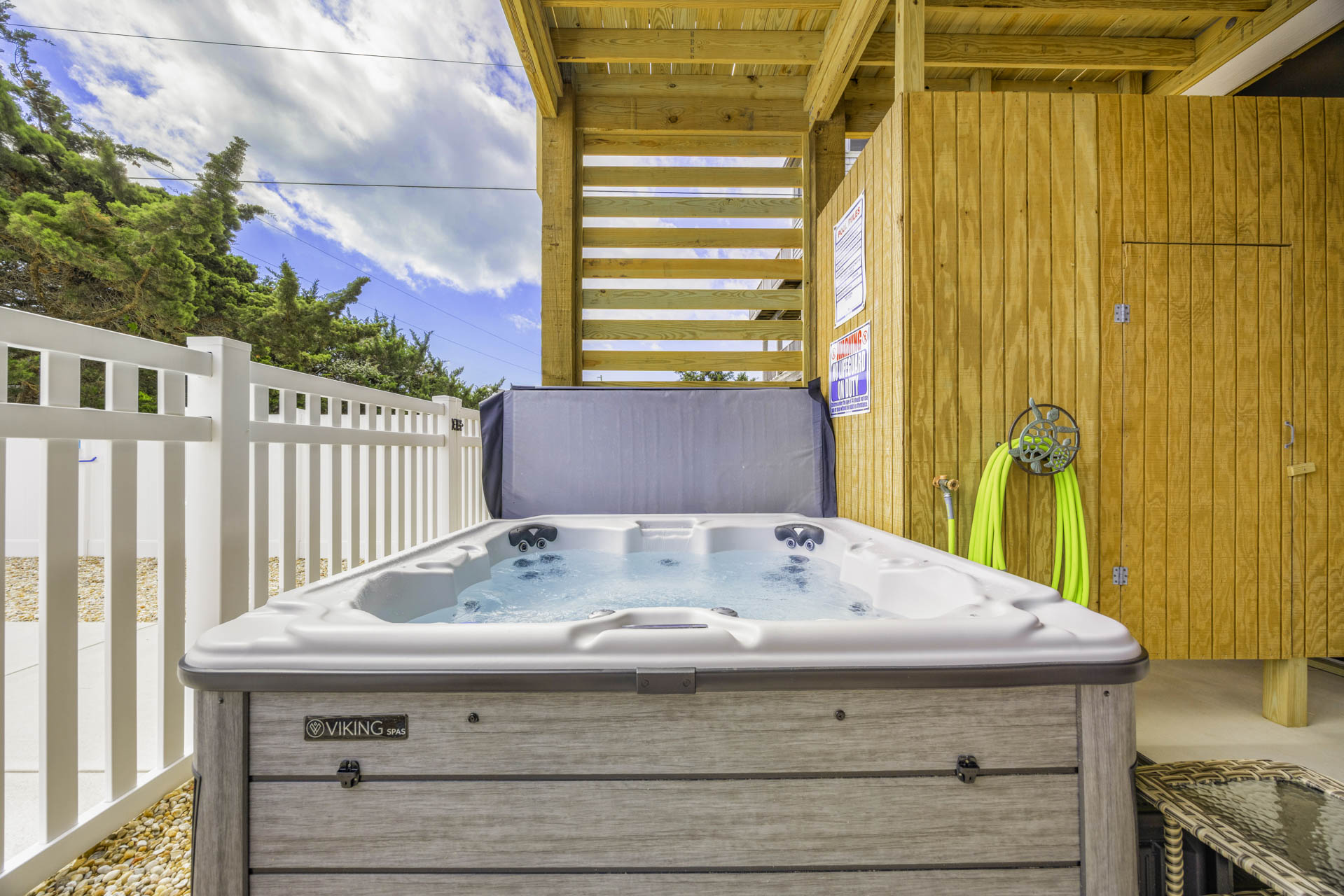 Surf Or Sound Realty 1247 Ohana By The Ocean Hot Tub