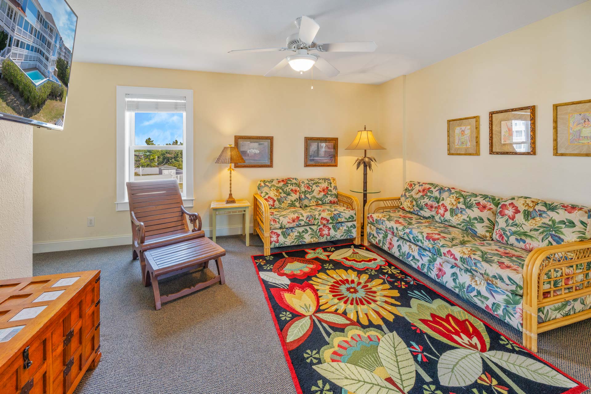 Surf Or Sound Realty 595 Tropical Paradise Den 1