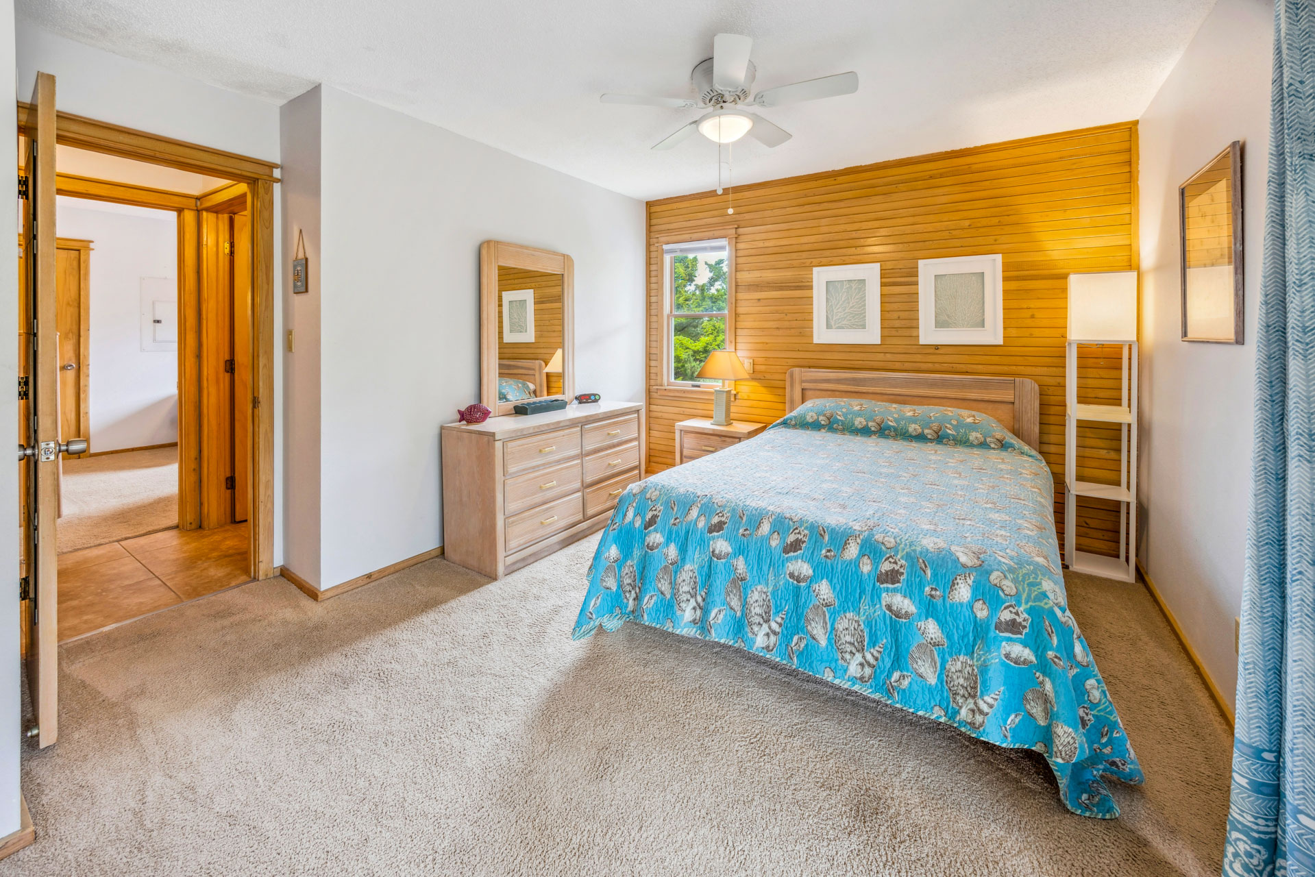 Surf Or Sound Realty 32 Ocean Escape Bedroom 1 2