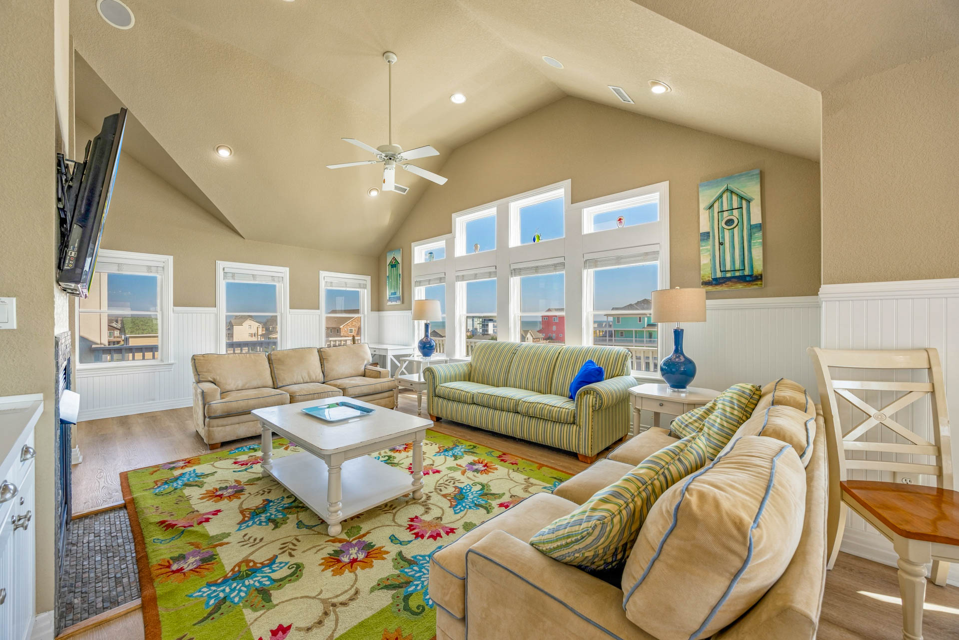 Surf Or Sound Realty 569 Cape Winds Great Room 1