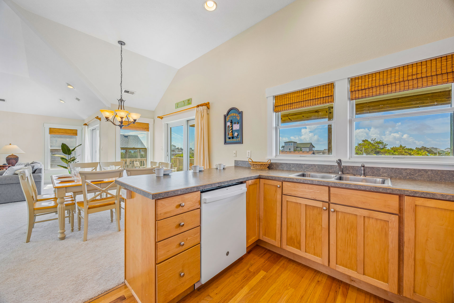 Surf Or Sound Realty 458 Waves Daze Kitchen 2