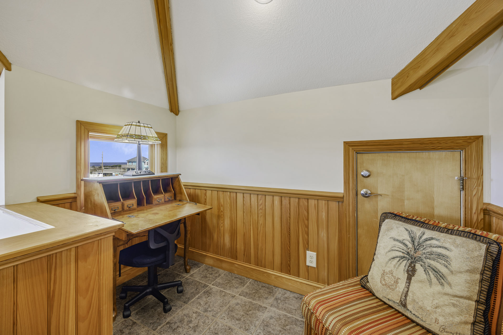 Surf Or Sound Realty 368 Sea Whisper Desk