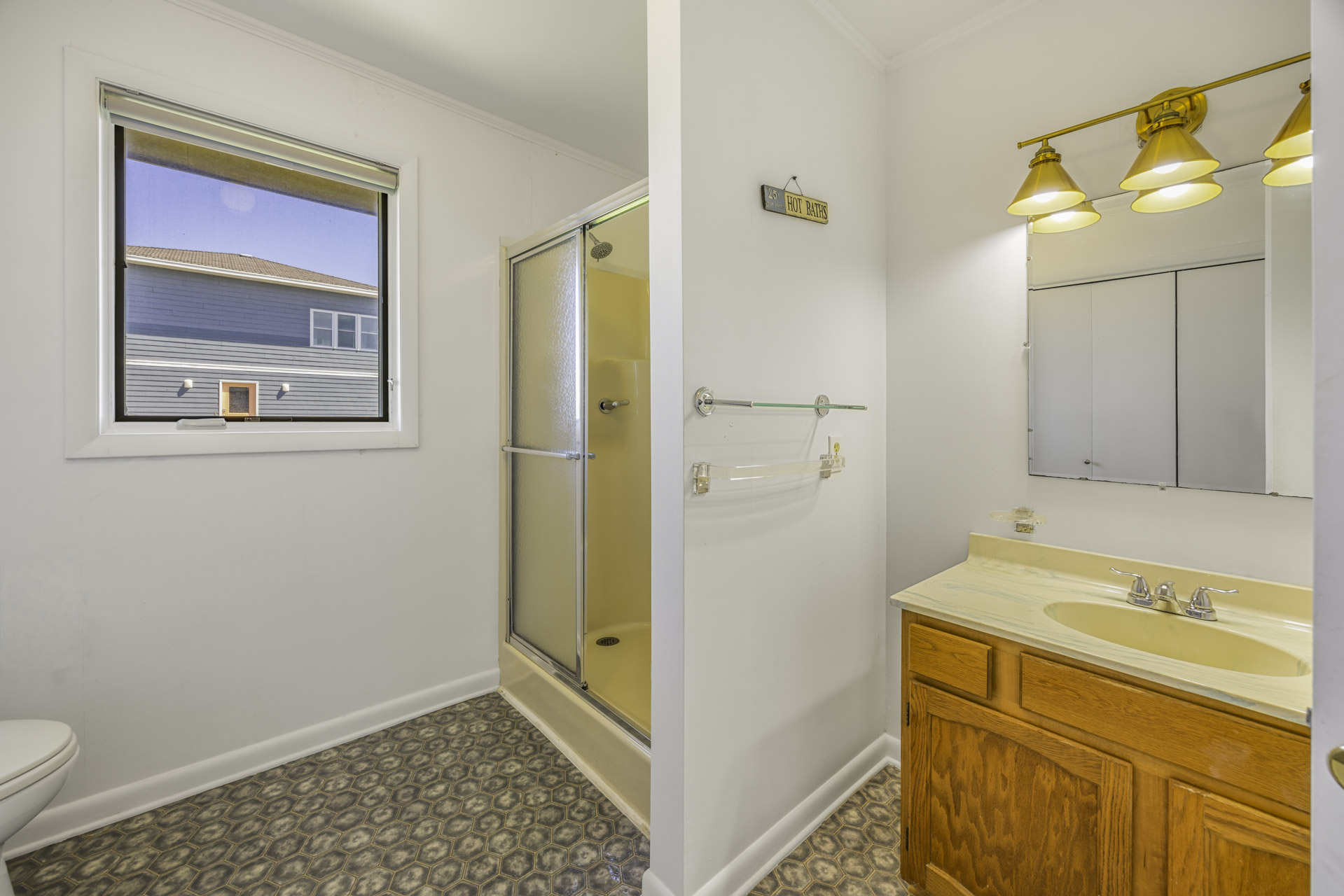 Surf Or Sound Realty 1097 Harmona Bedroom 2 3