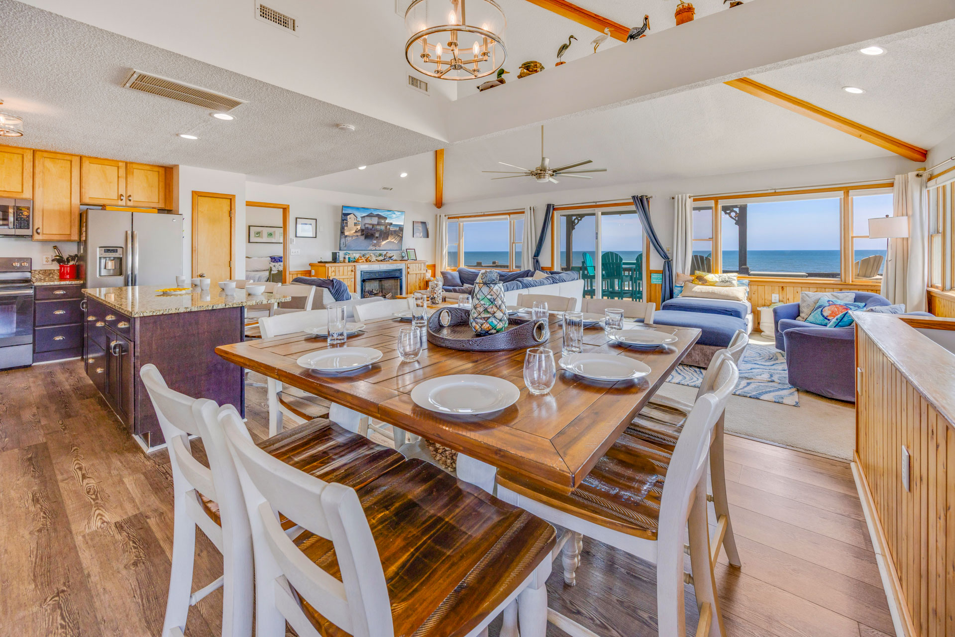 Surf Or Sound Realty 637 Dream Come True II Dining Area 1