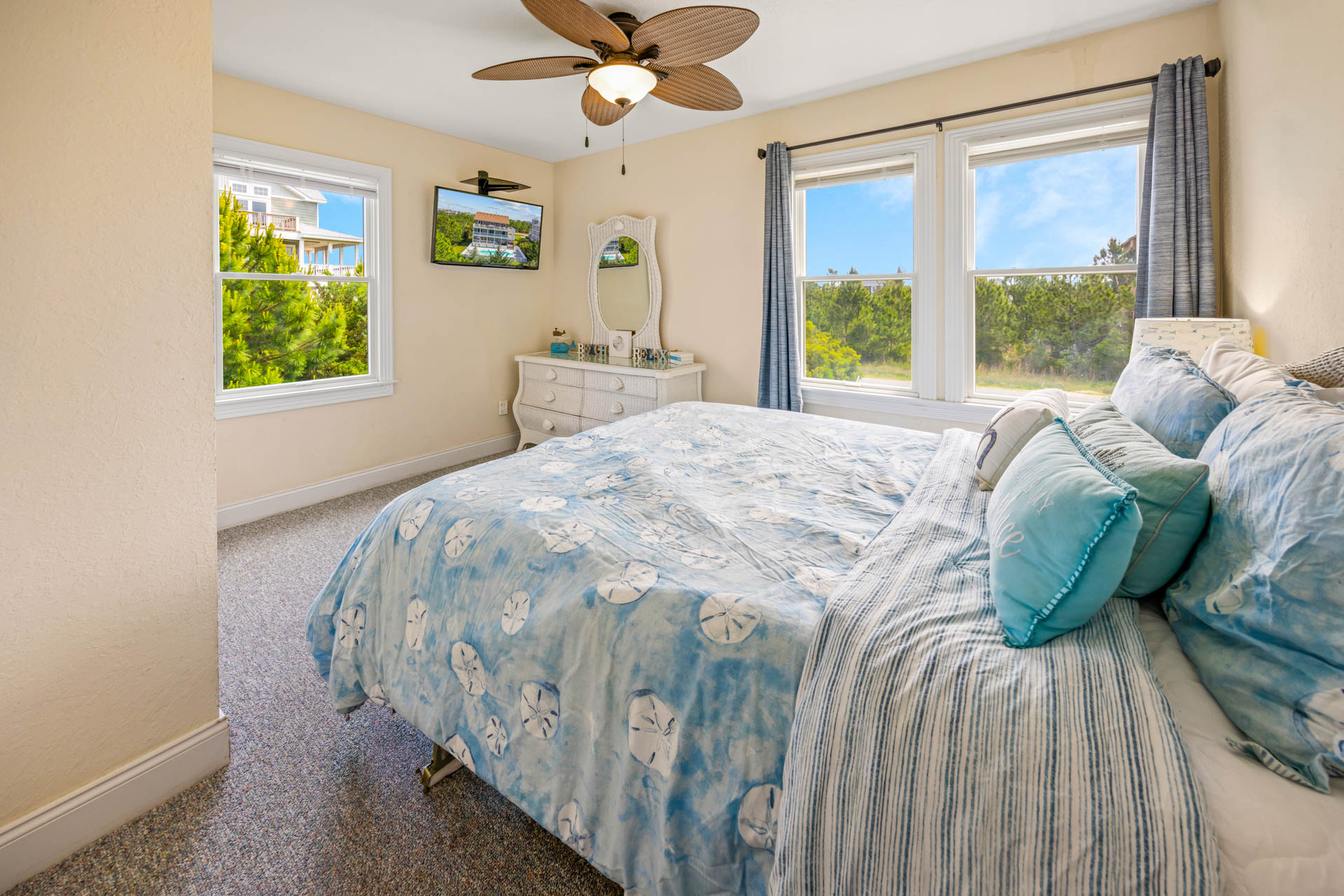 Surf Or Sound Realty 452 Isle Be Breezy Bedroom 5 1