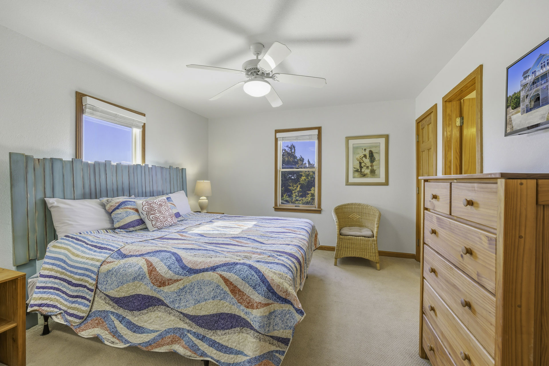 Surf Or Sound Realty 201 Blue Waves Bedroom 5 1