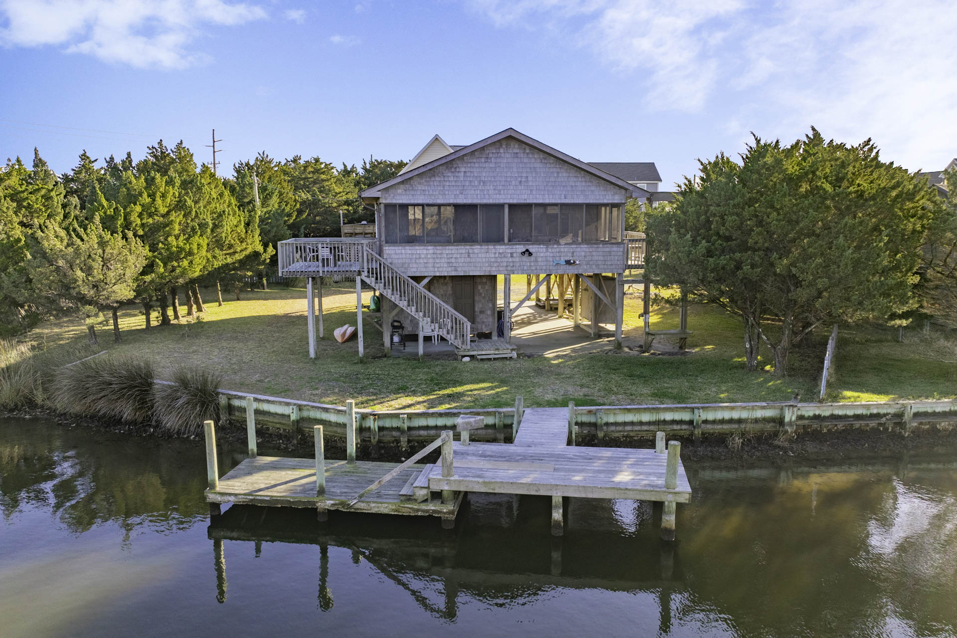 Surf Or Sound Realty 939 Drifter's Dock Exterior 6