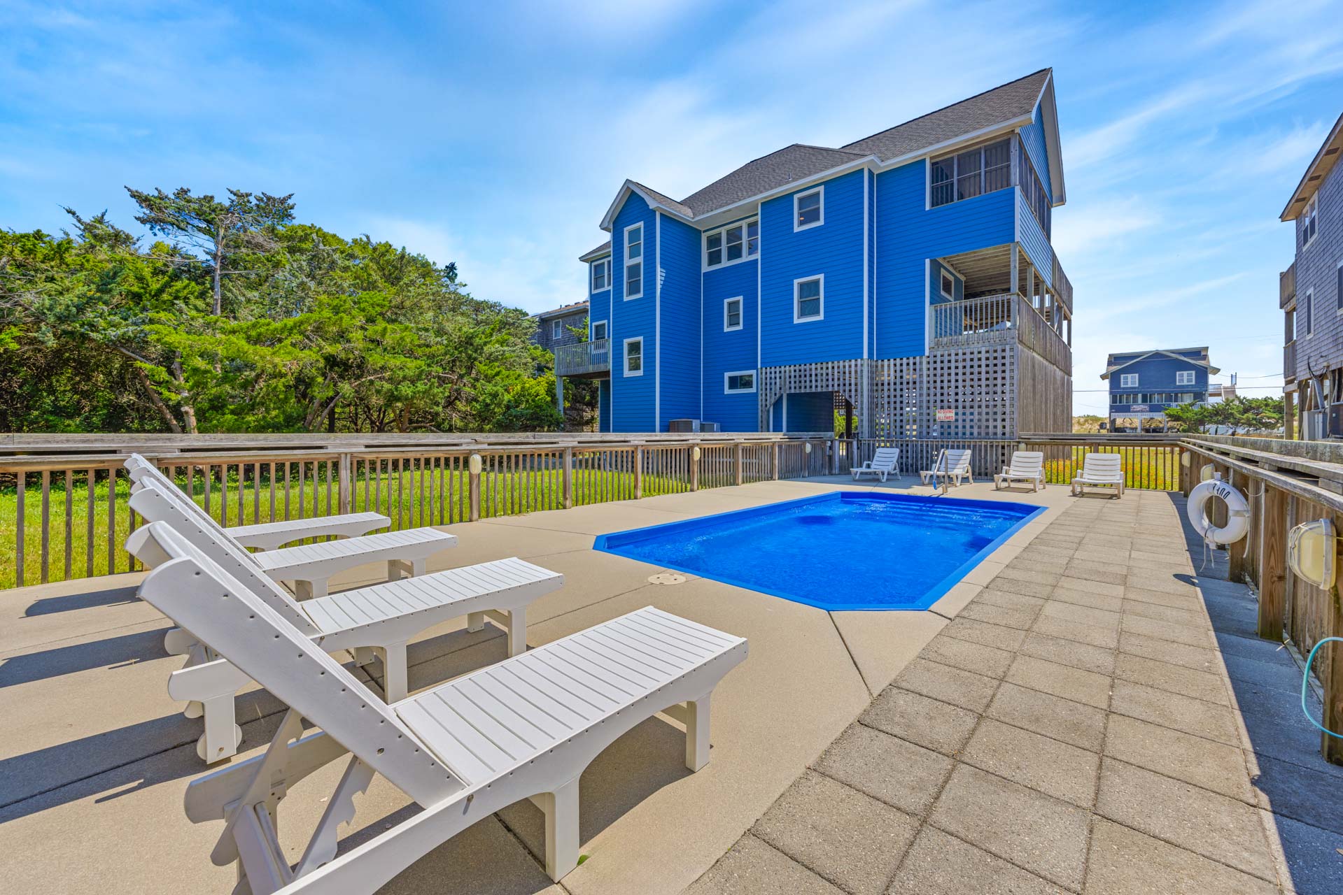 Surf Or Sound Realty 1129 Sea Queen Pool Area 1
