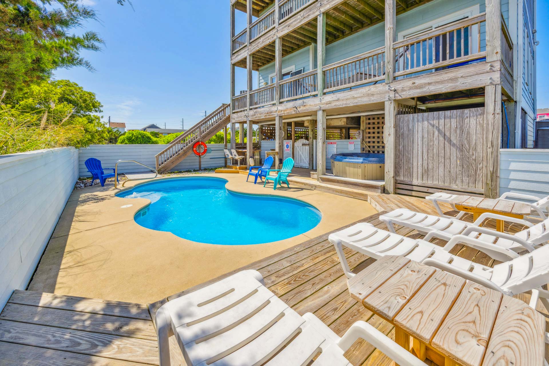 Surf Or Sound Realty 541 Alex's Hideaway Pool Area 4