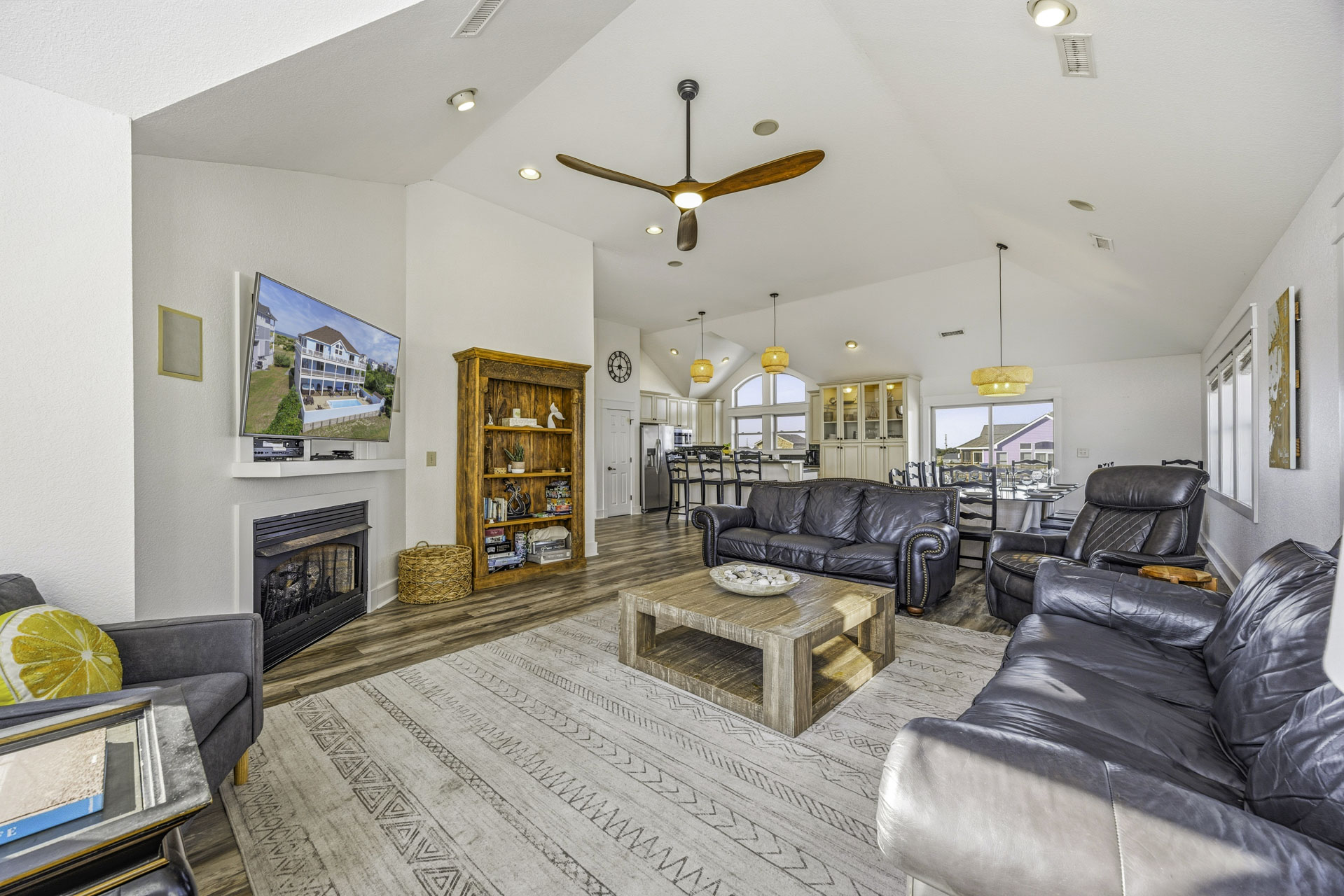 Surf Or Sound Realty 1156 Lemonade Great Room 4