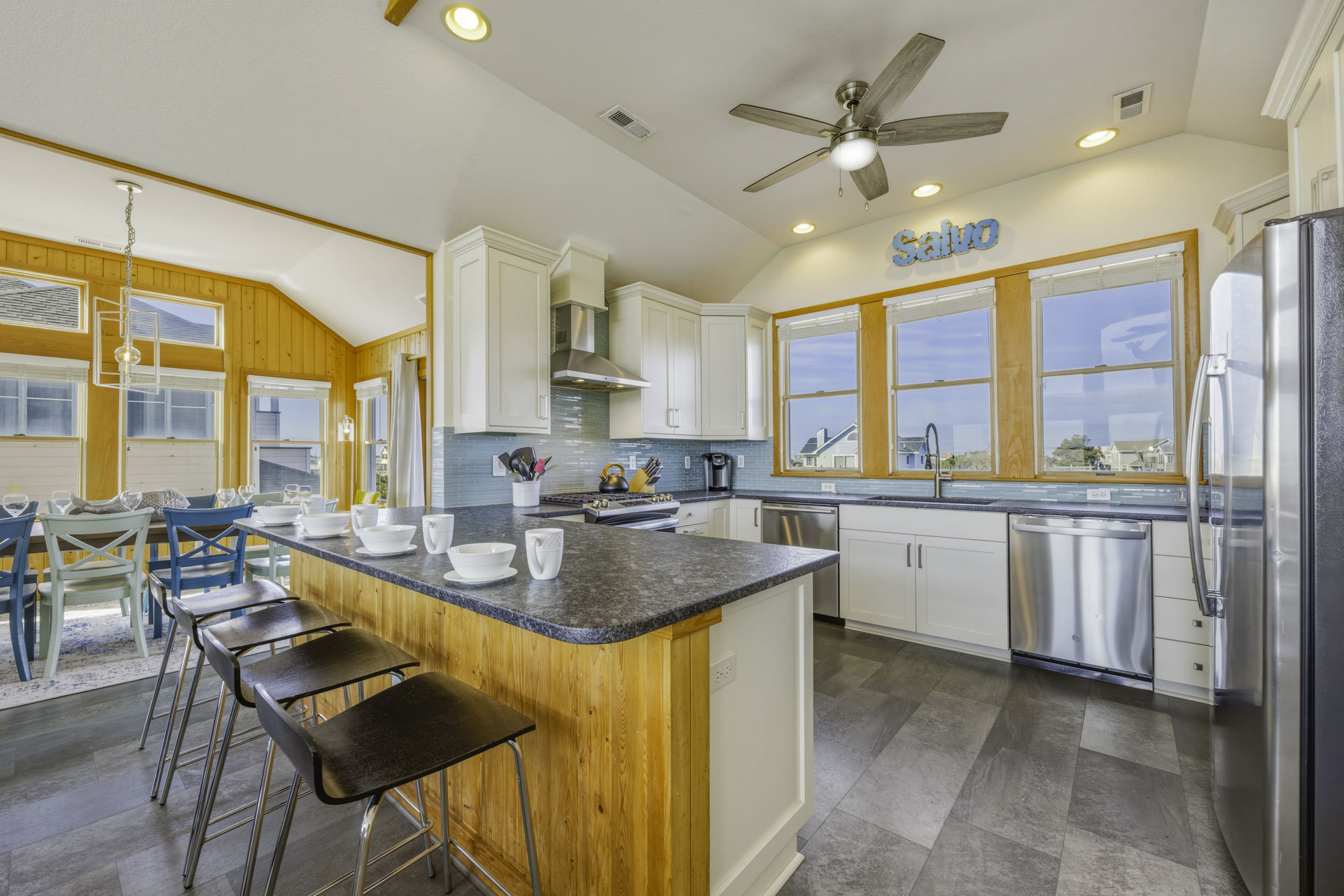 Surf Or Sound Realty 160 Cheerio Kitchen 2