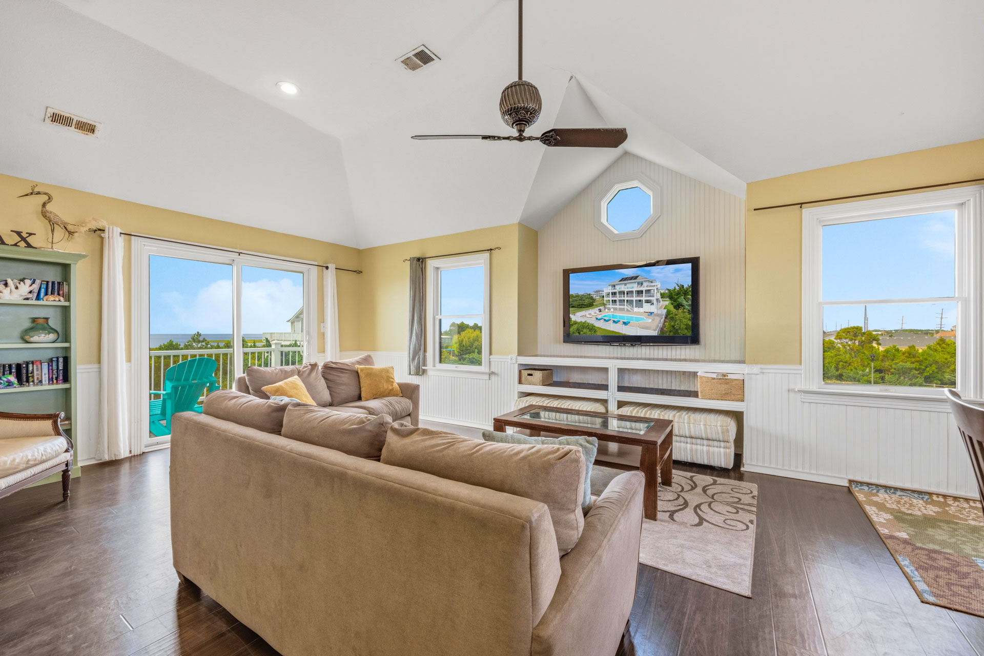 Surf Or Sound Realty 926 Dreamer's Landing Great Room 2