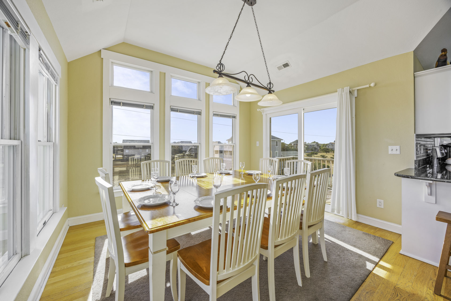 Surf Or Sound Realty 264 Splish Splash Dining 1