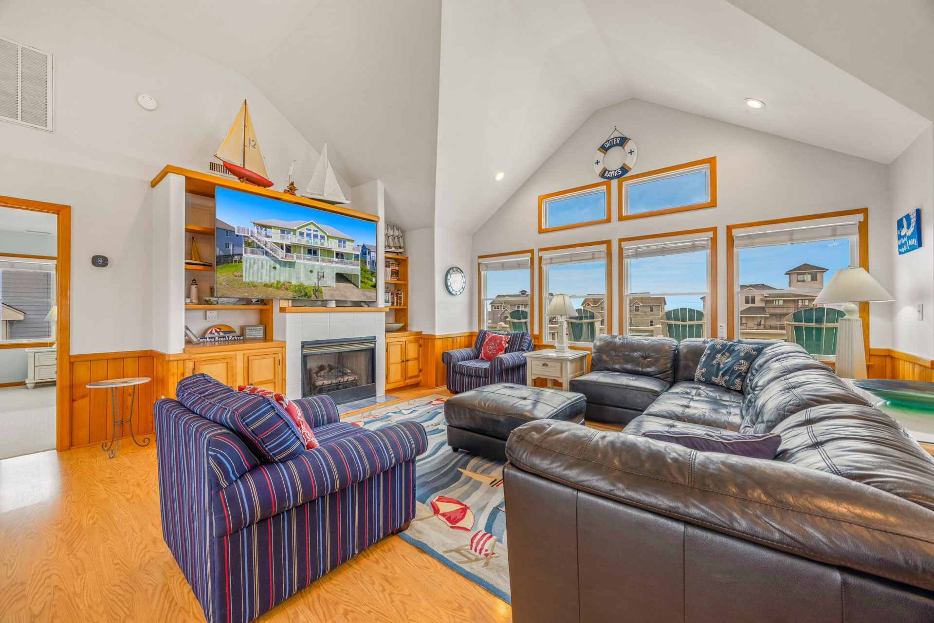 Surf Or Sound Realty 1250 Carolina Pearl Great Room 3