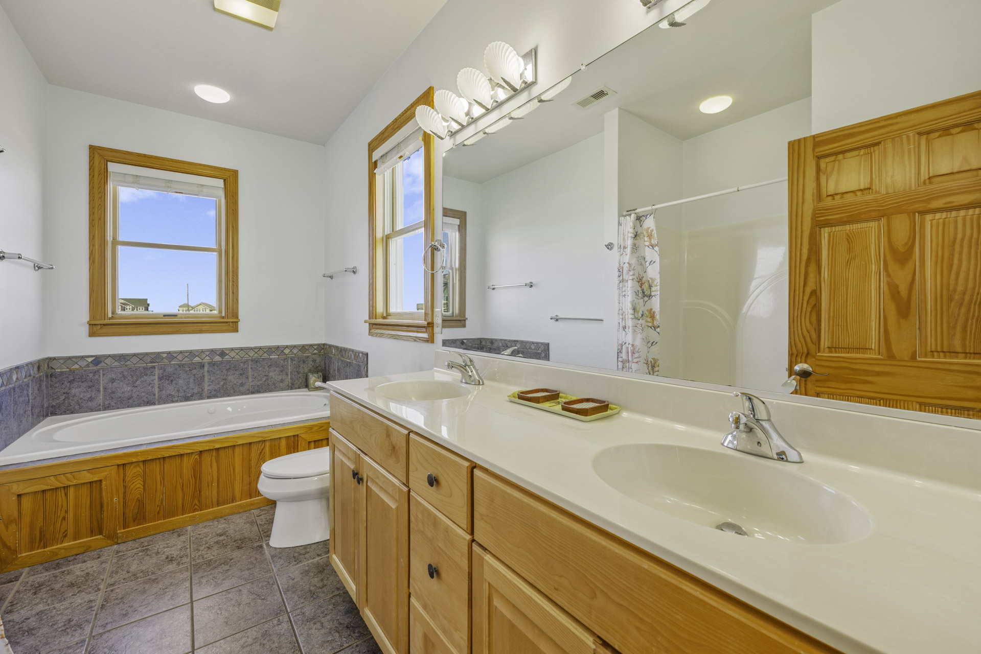 Surf Or Sound Realty 368 Sea Whisper Bedroom 1 3