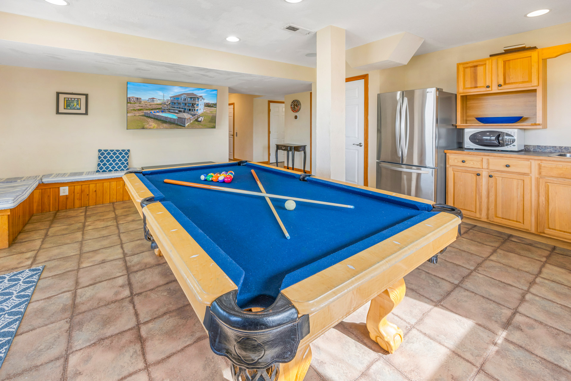 Surf Or Sound Realty 416 Bella Vista Game Room 3