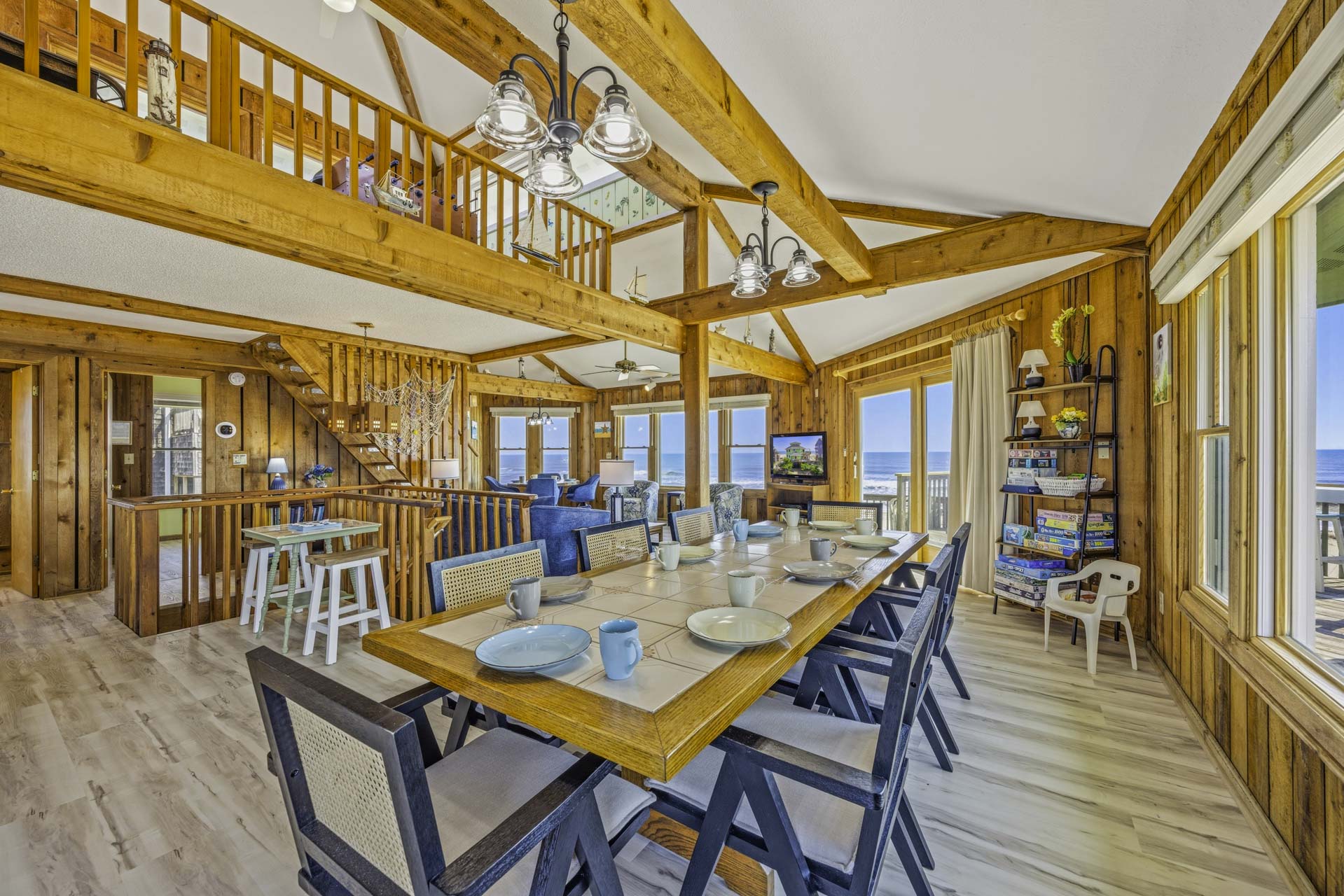 Surf Or Sound Realty 1222 Beachfront Bliss Dining Area 2