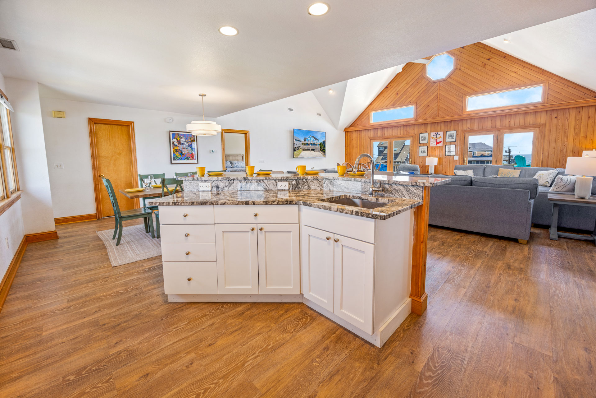 Surf Or Sound Realty 1129 Sea Queen Kitchen 5