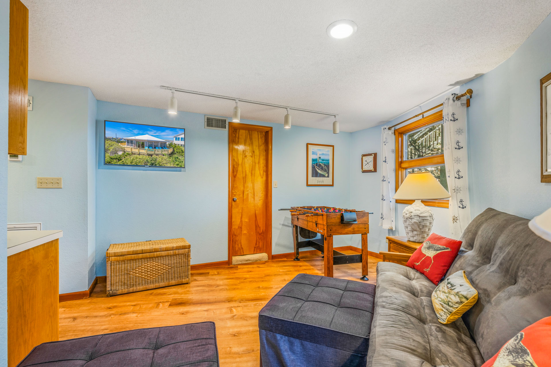 Surf Or Sound Realty 914 Cottage On The Dune Game Room 3