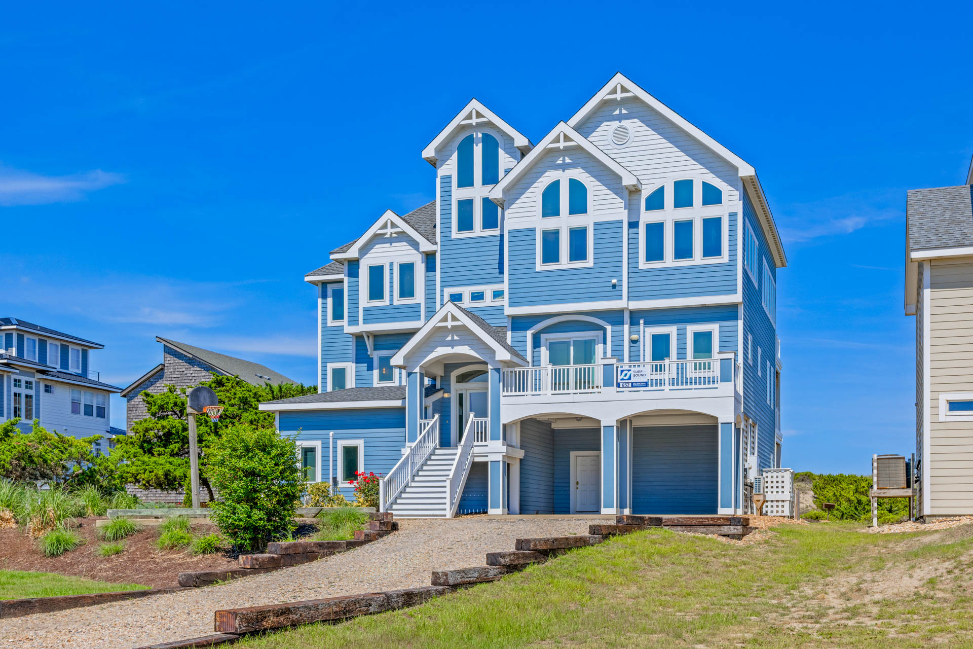 Surf Or Sound Realty 652 Castlemere Exterior 1