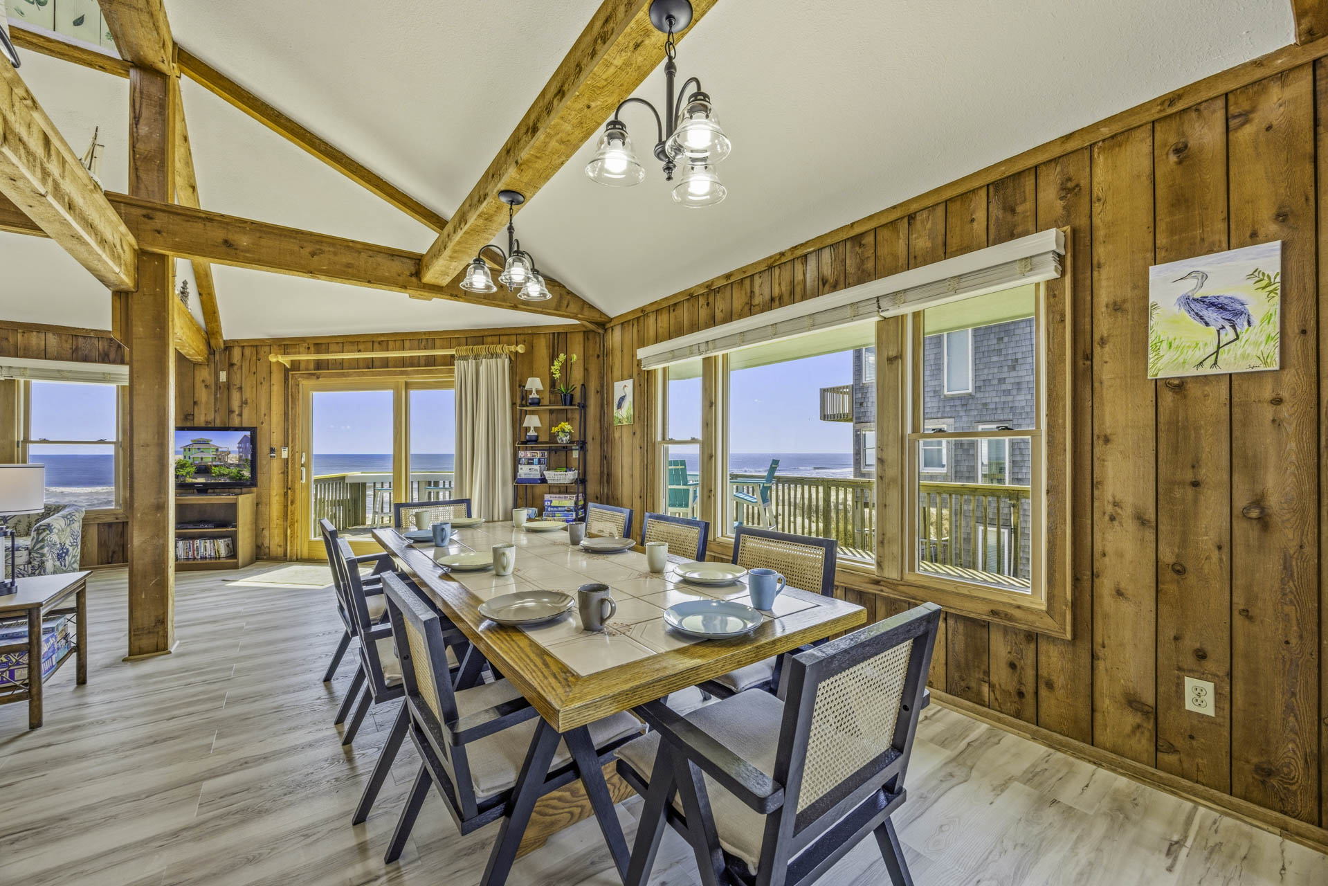 Surf Or Sound Realty 1222 Beachfront Bliss Dining Area 3