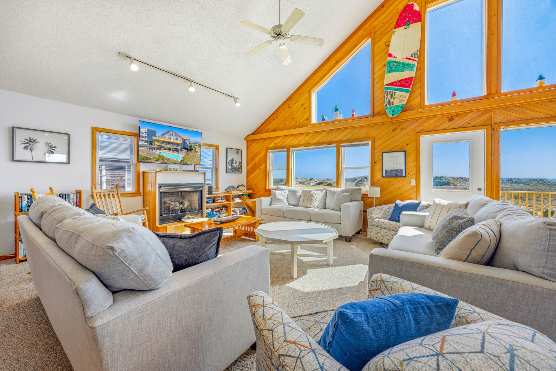 Surf Or Sound Realty 1041 Big Wednesday Great Room 1